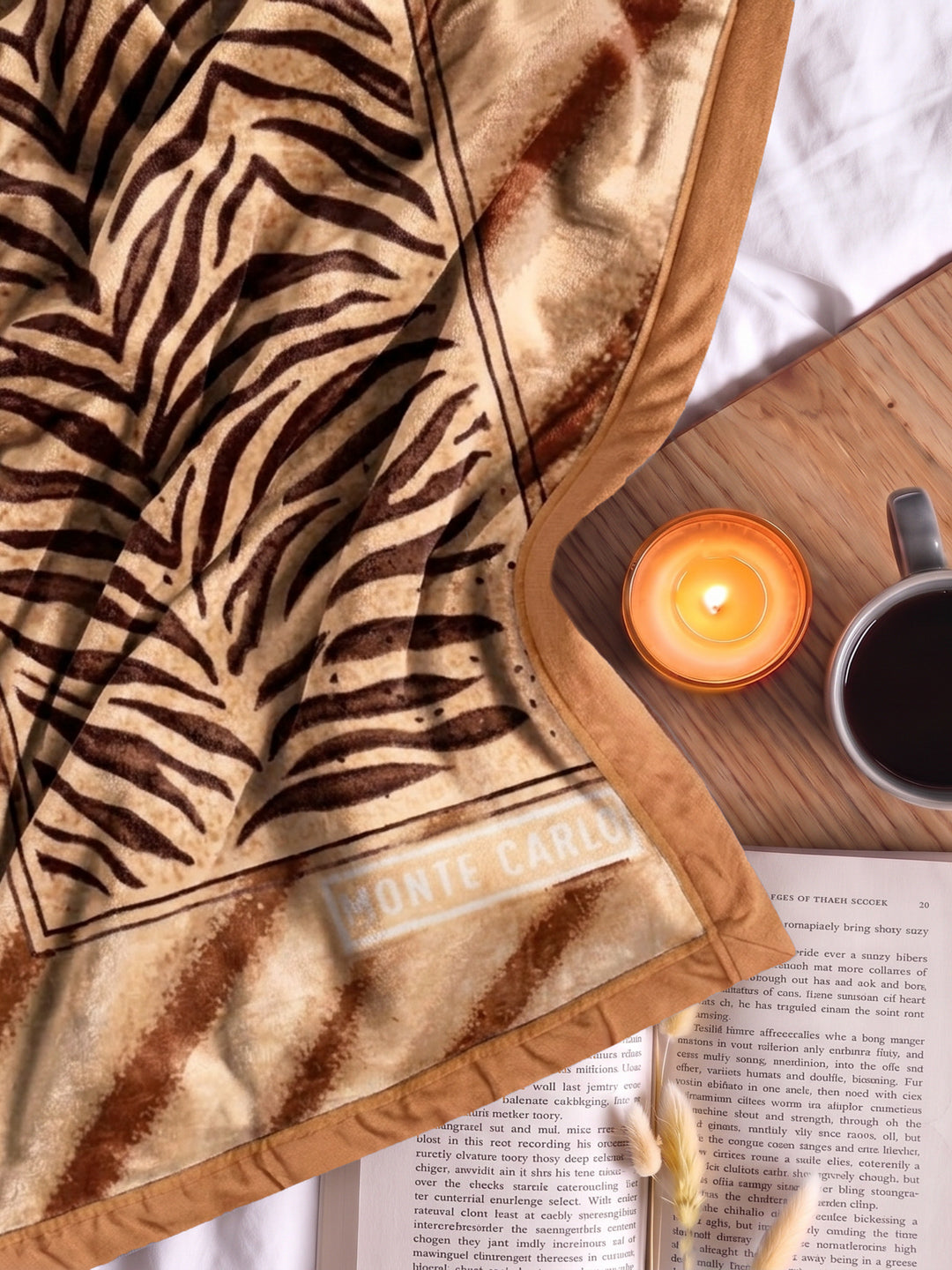 Printed Double Bed 3 Ply 900 GSM Blanket for Winter (Wild Side), Weight 4.8 kg