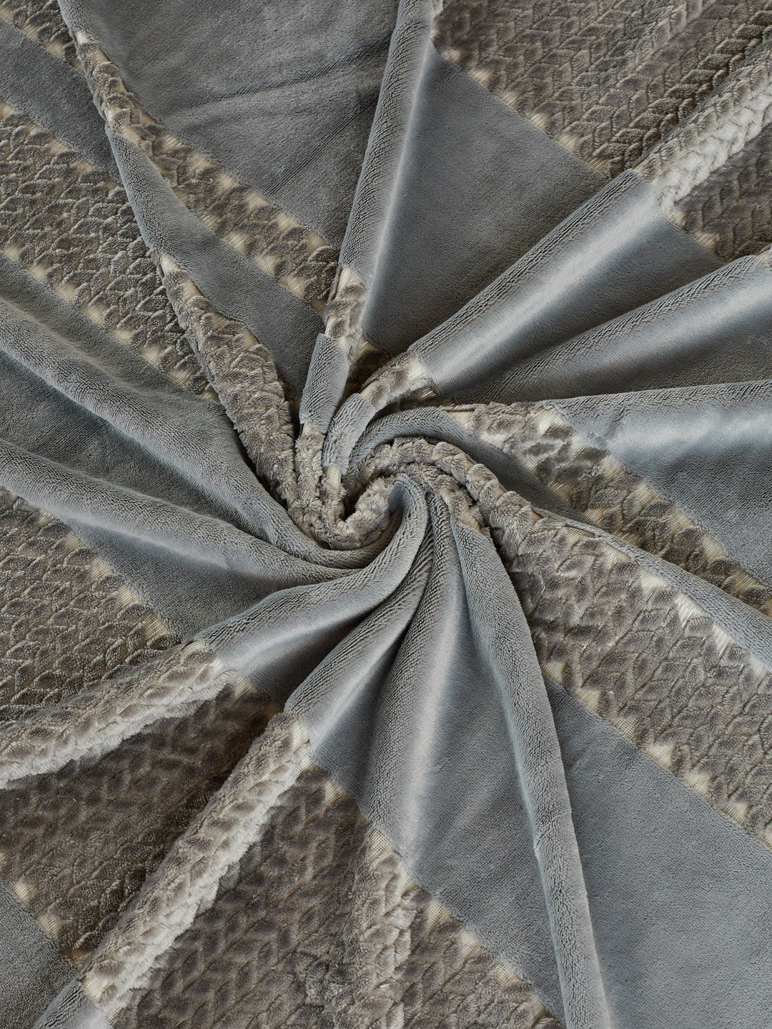 Printed Double Bed 2 Ply 470 GSM Blanket for Winter (Winston), Weight 2.5 kg