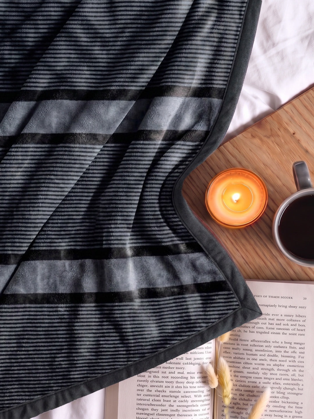 Printed Double Bed 2 Ply 990 GSM Blanket for Winter (Zurich), Weight 5.2 kg
