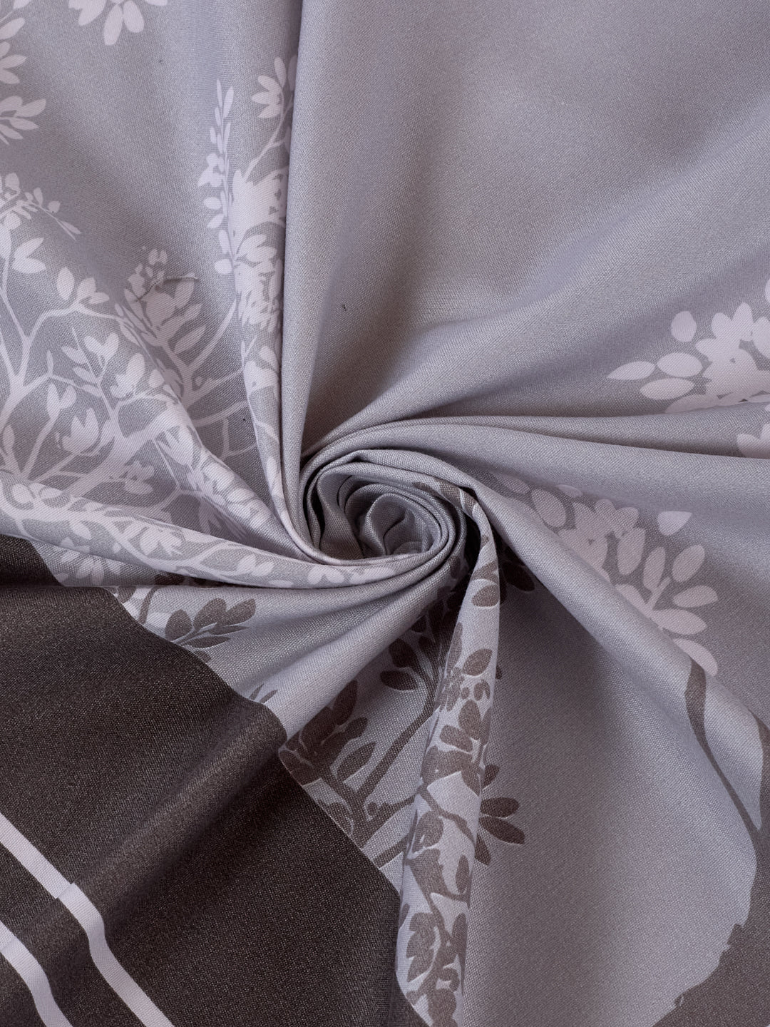 110 GSM Polyester Double Bed Bedsheet with 2 Pillow Covers Aromatica Collection