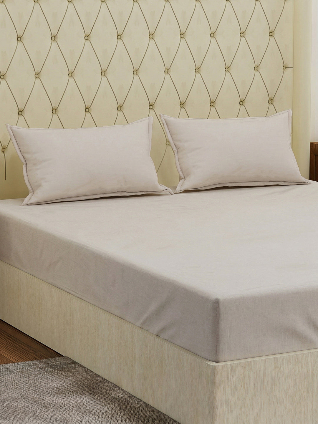 Premium 210 TC Pure Cotton King Size Bedsheet with 2 Pillow Covers Classique Casa Solids Collection