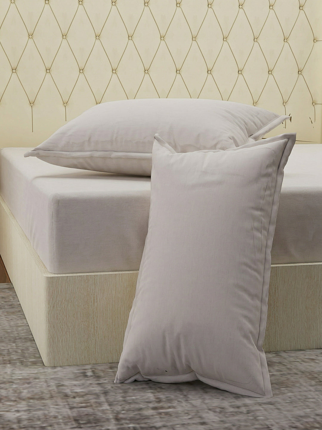 Premium 210 TC Pure Cotton King Size Bedsheet with 2 Pillow Covers Classique Casa Solids Collection