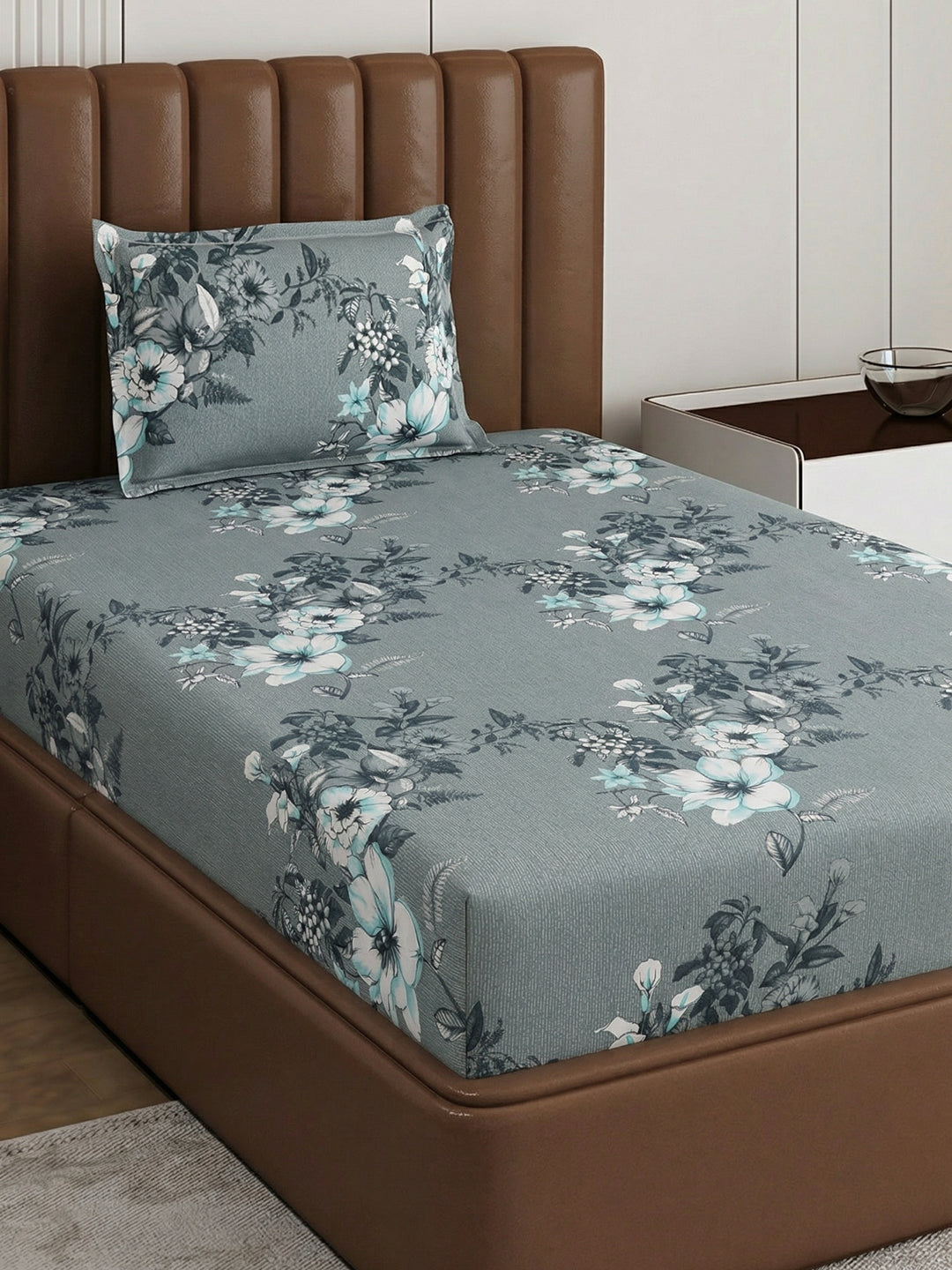 130 GSM Polyester Single Bed Bedsheet with 1 Pillow Cover Decoy Collection