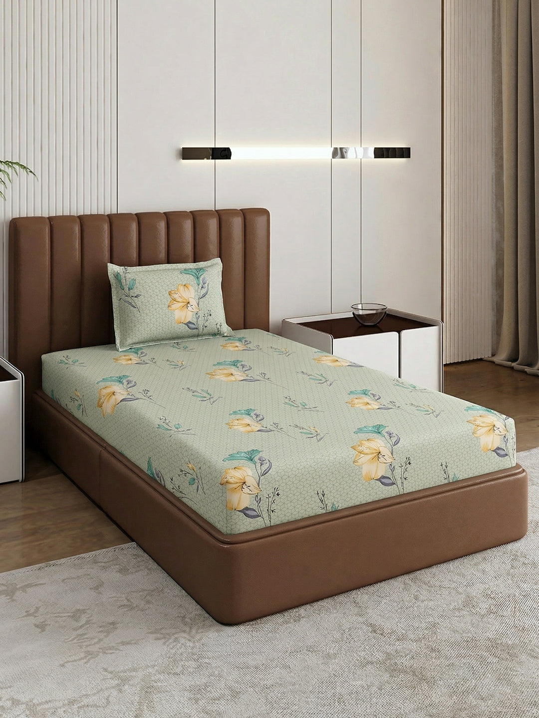 130 GSM Polyester Single Bed Bedsheet with 1 Pillow Cover Decoy Collection