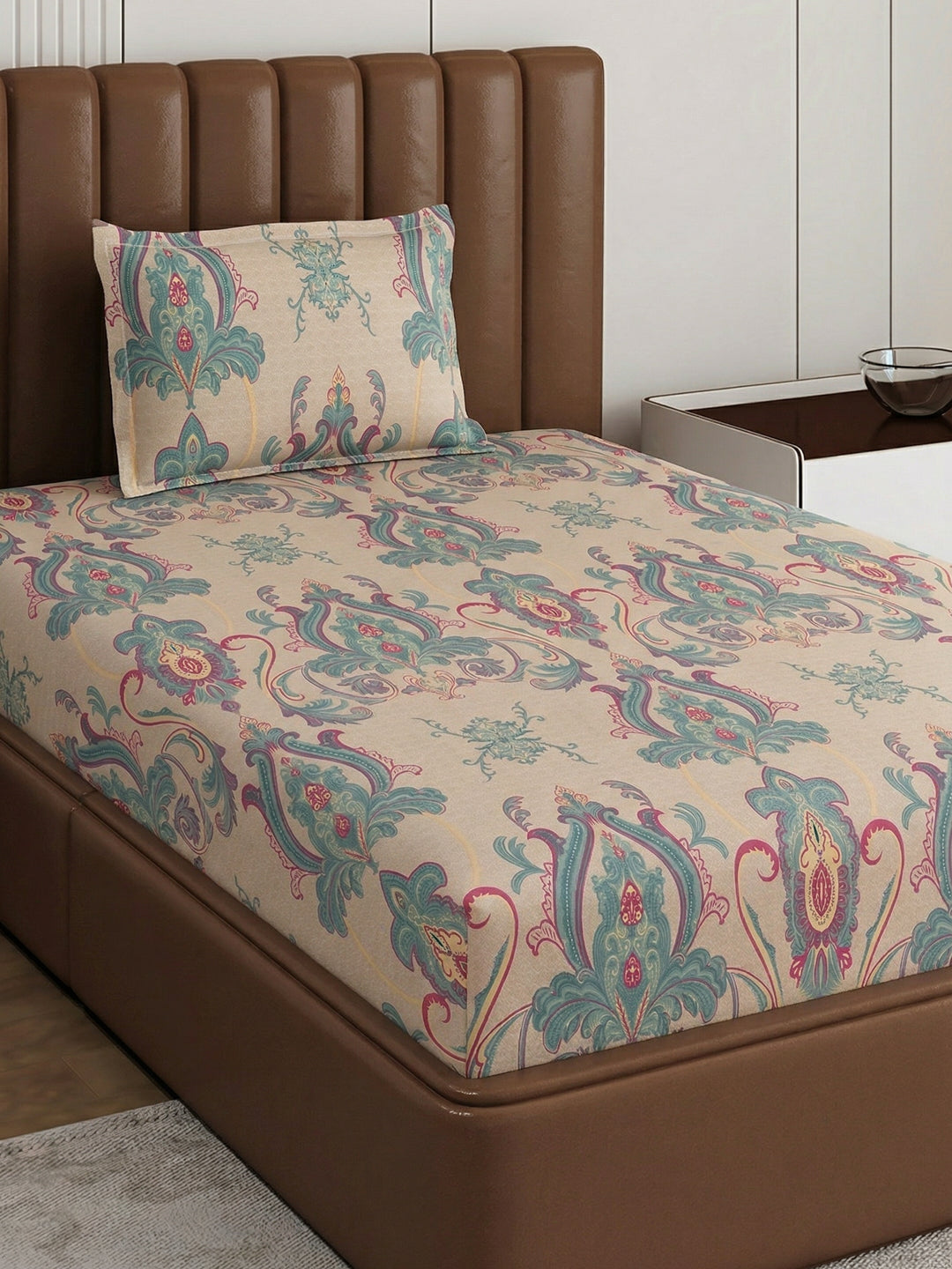 130 GSM Polyester Single Bed Bedsheet with 1 Pillow Cover Decoy Collection