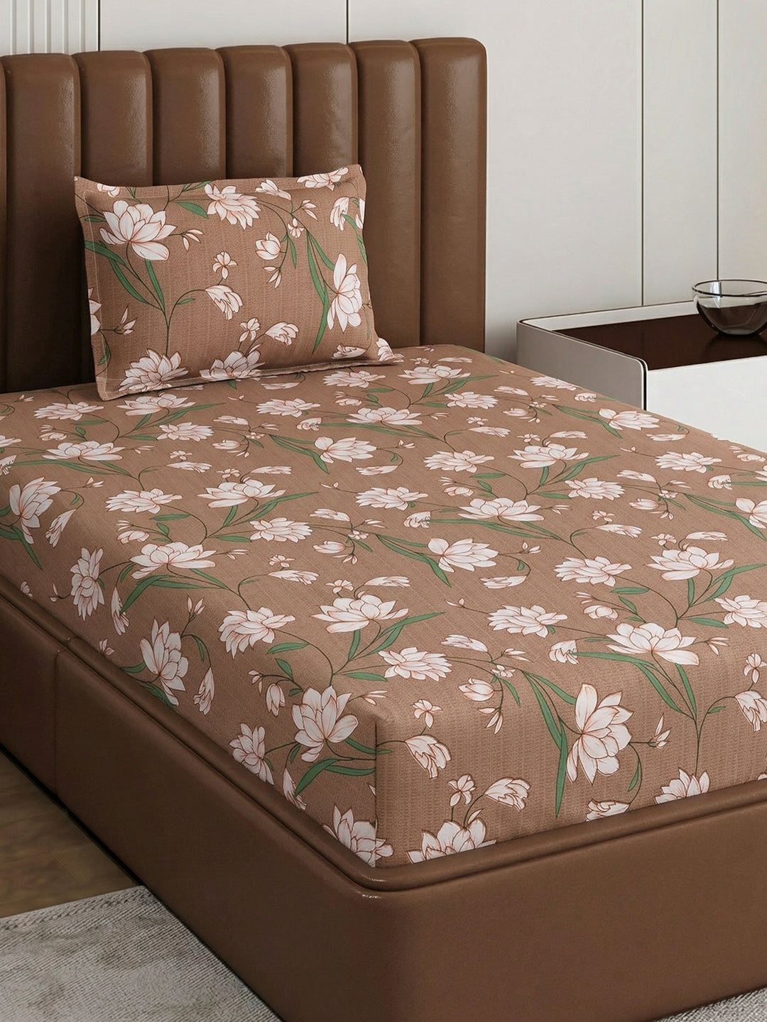 130 GSM Polyester Single Bed Bedsheet with 1 Pillow Cover Decoy Collection