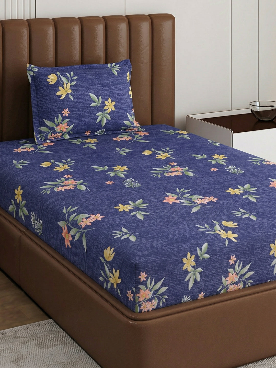 130 GSM Polyester Single Bed Bedsheet with 1 Pillow Cover Decoy Collection