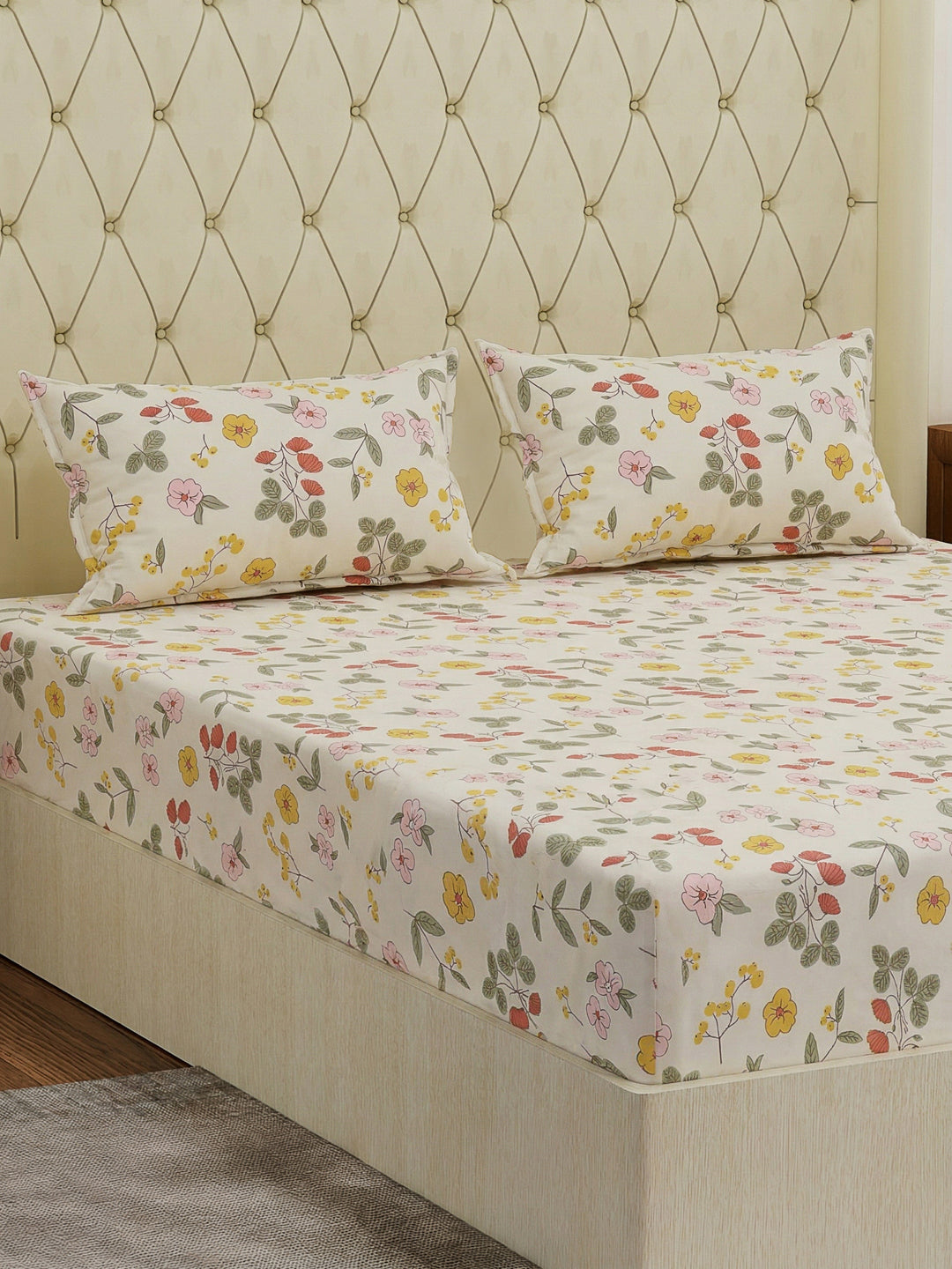 130 GSM Polyester Double Bed Bedsheet with 2 Pillow Covers Fashnik Collection
