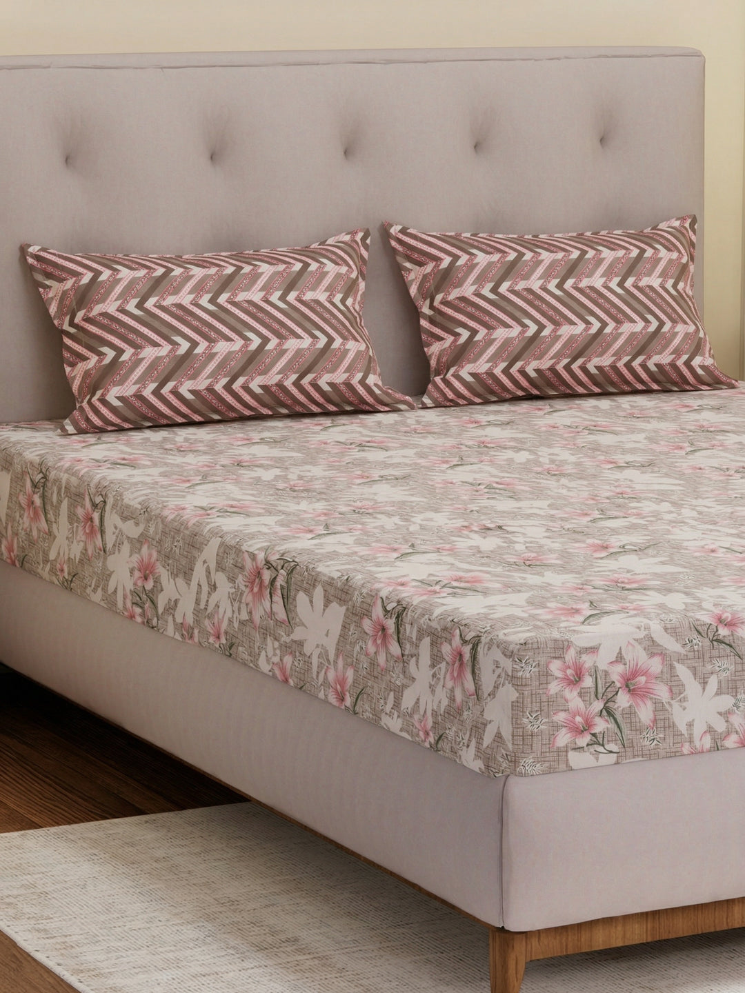 MOCA by Monte Carlo 120 TC Polycotton Double Bed Bedsheet with 2 Pillow Covers Paradise Collection