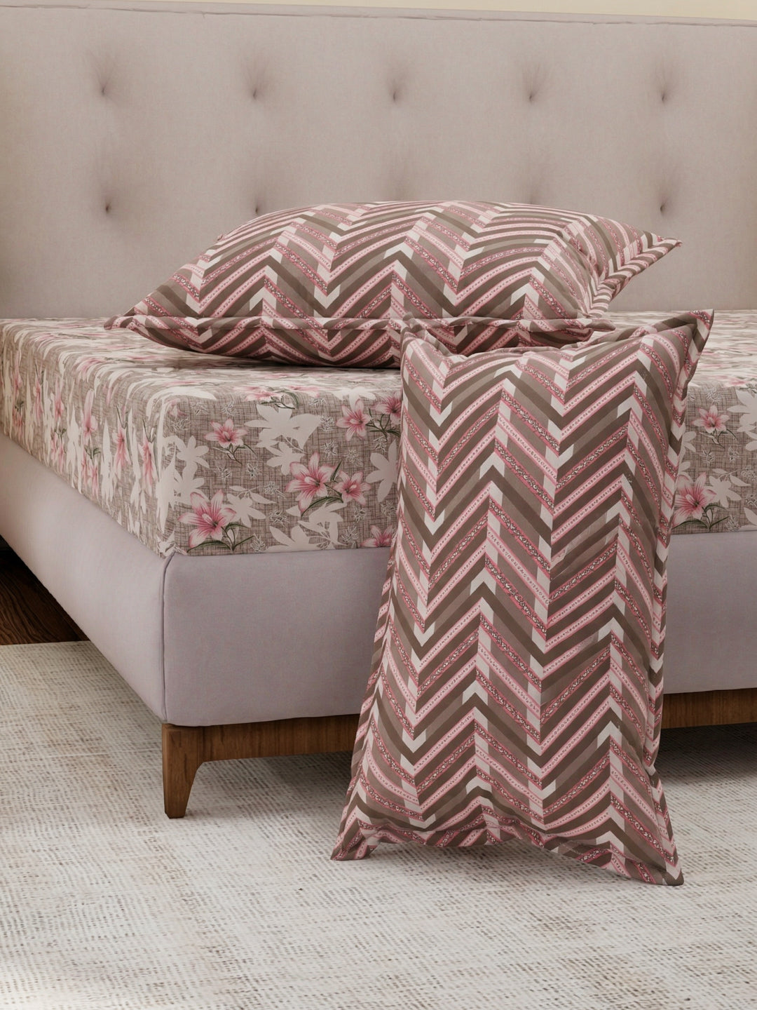 MOCA by Monte Carlo 120 TC Polycotton Double Bed Bedsheet with 2 Pillow Covers Paradise Collection