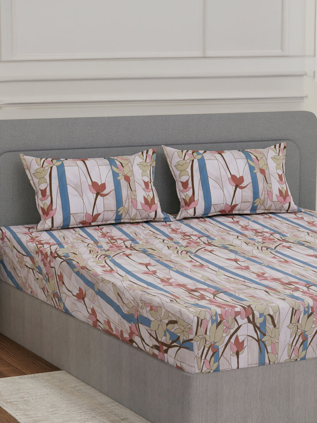 144 TC Pure Cotton King Size Bedsheet with 2 Pillow Covers Prestige Collection