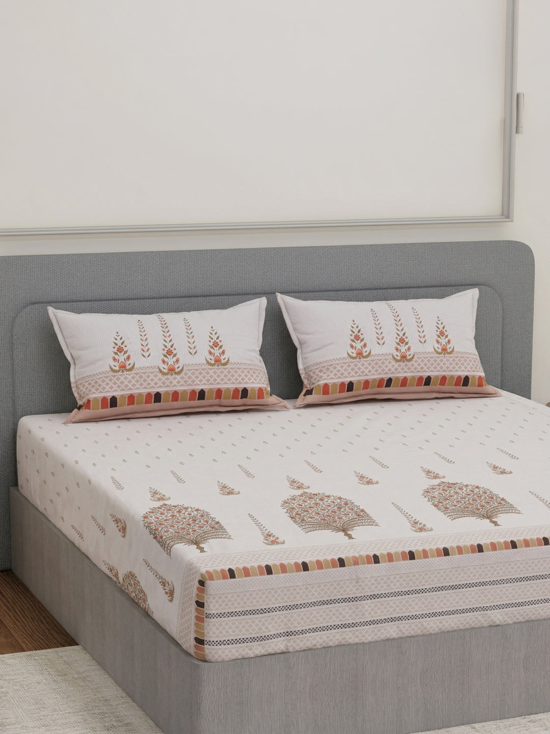 144 TC Pure Cotton King Size Bedsheet with 2 Pillow Covers Tradition Collection