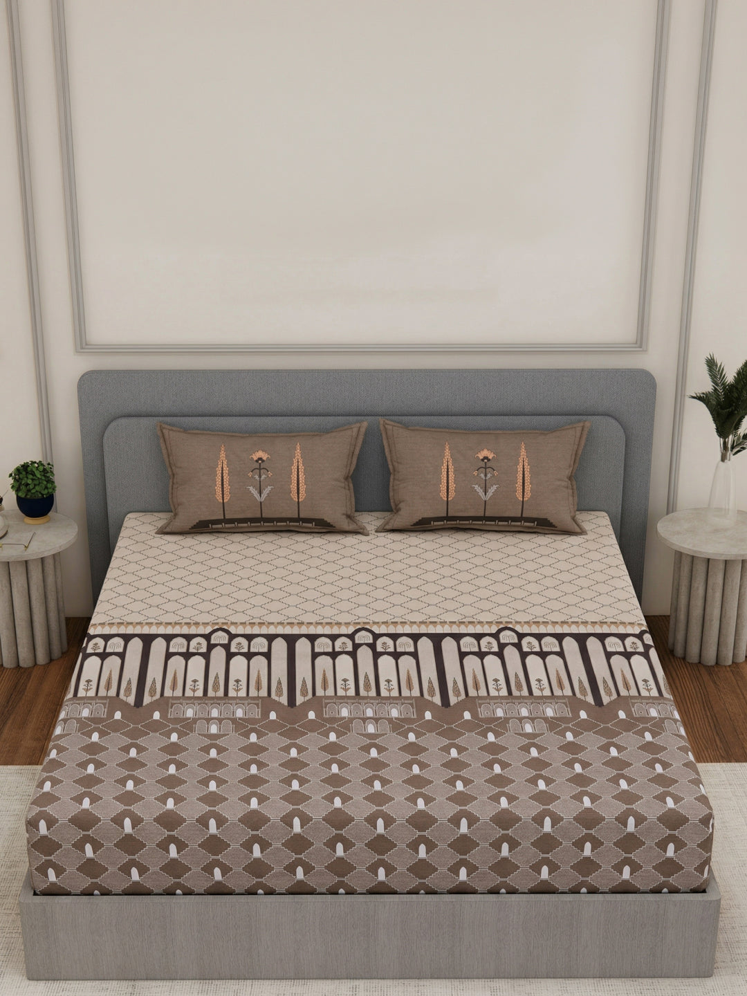 144 TC Pure Cotton King Size Bedsheet with 2 Pillow Covers Tradition Collection
