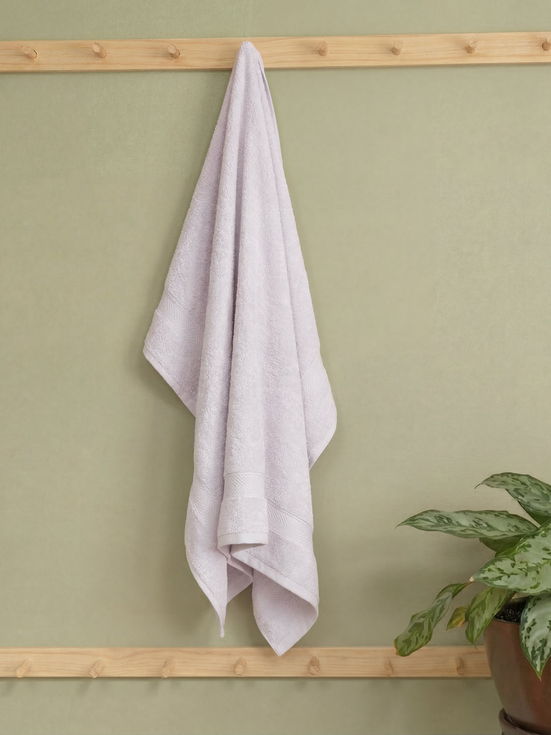 Premium White 100% Cotton Solid 525 GSM Bath Towel Amber 1 Pc Pvc Pack