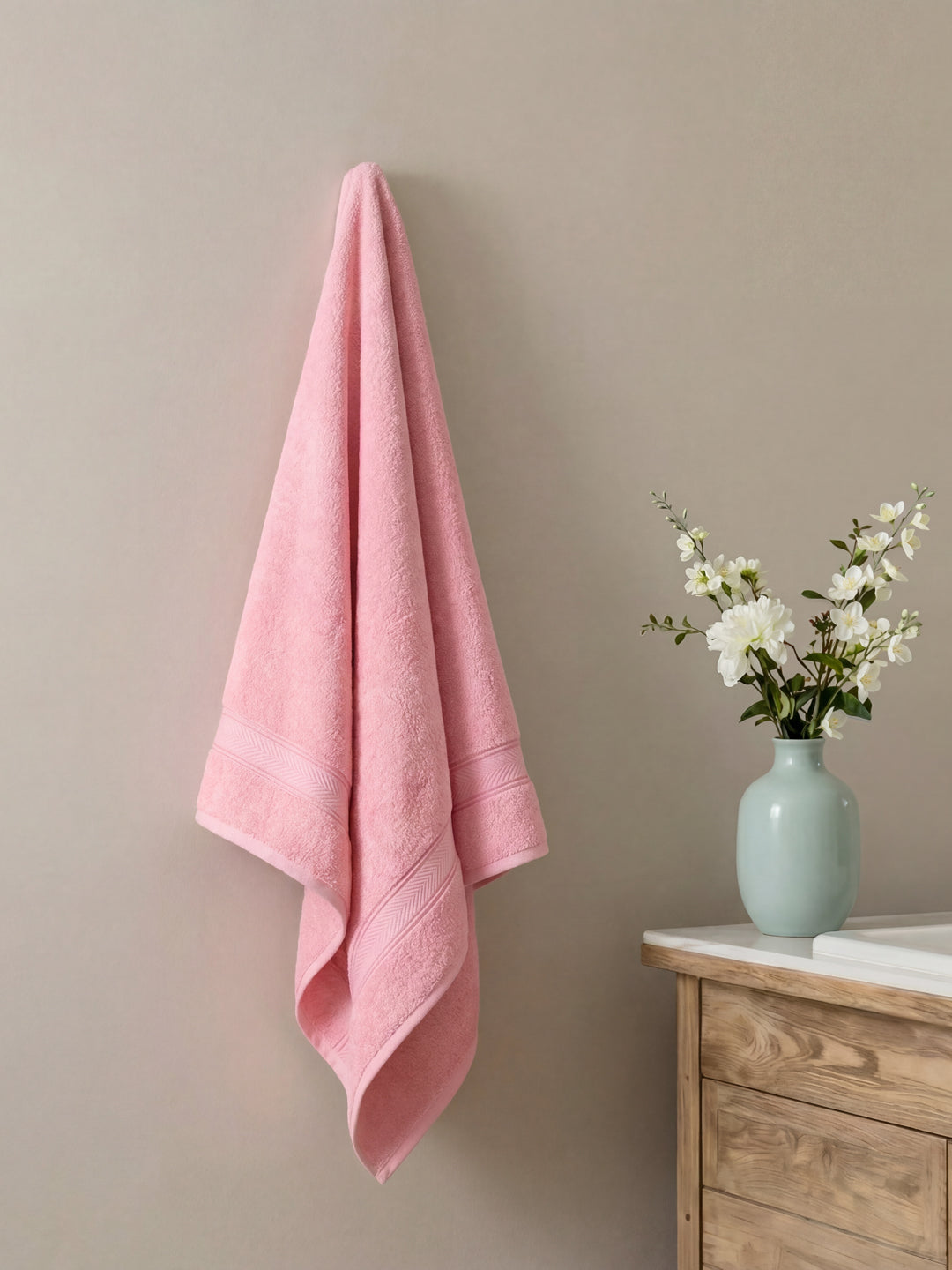 Premium Prism Pink 100% Cotton Solid 525 GSM Bath Towel Amber 1 Pc Pvc Pack