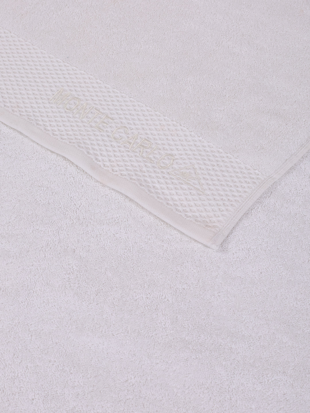 Luxury White 100% Cotton Solid 650 GSM Bath Towel Egyptian 1 Pc Box Pack