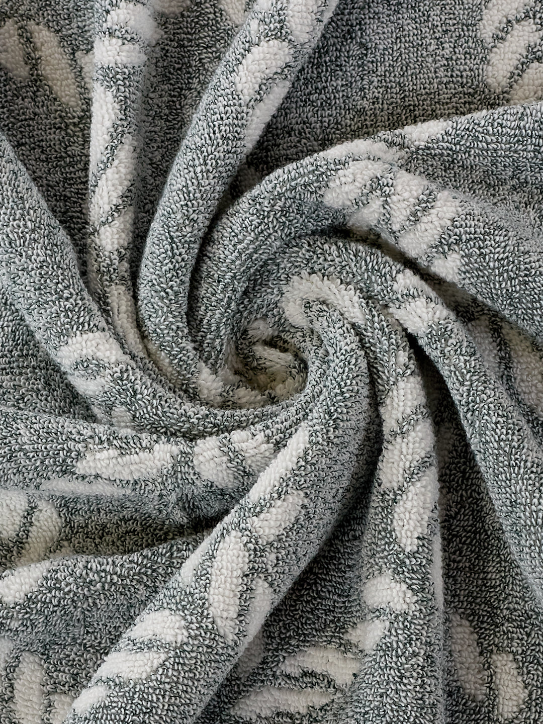 Premium Green & White Pure Cotton Self Design 500 GSM Bath Towel 1 Piece (Green Weave Collection)