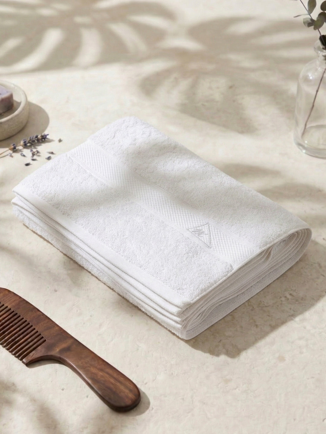Premium White 100% Cotton Solid 525 GSM Bath Towel Iris 1 Pc Pvc Pack
