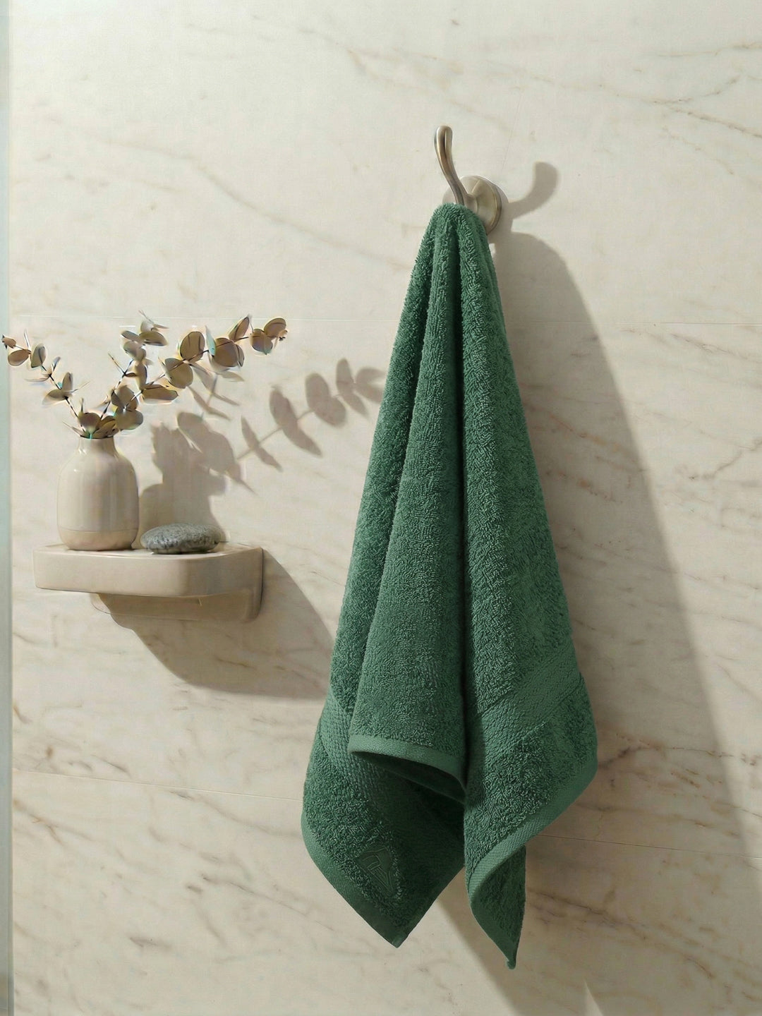 Essential Elm Green 100% Cotton Solid 380 GSM Bath Towel Jazz Small 1 Pc Pvc Pack