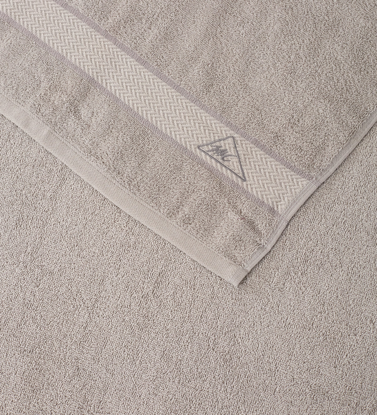 Light Grey Pure Cotton Solid 450 GSM Bath Towel 1 Piece (Oasis Collection)