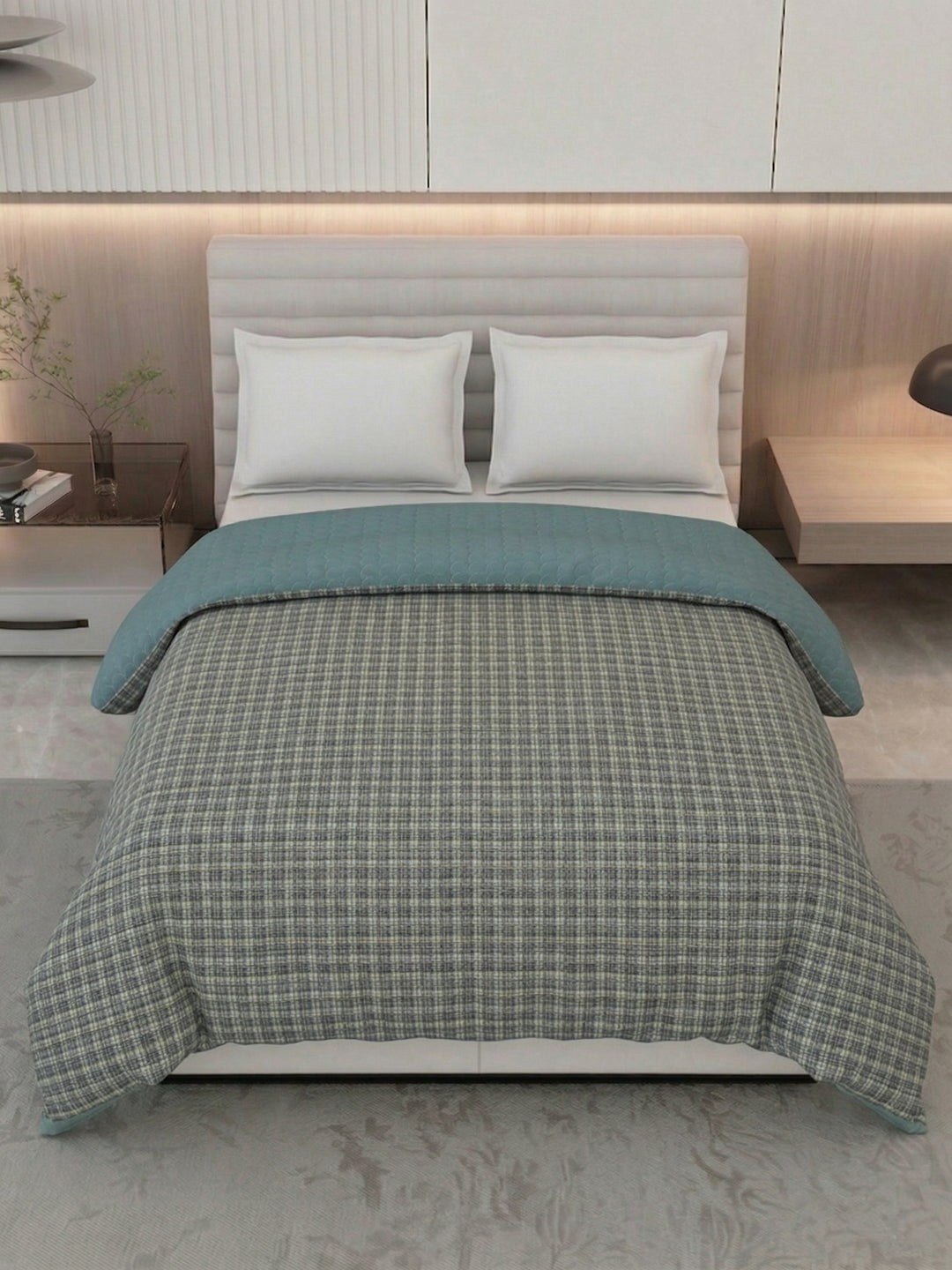 Premium Self Design Double Bed 3 Ply 200 GSM Comforter Cozy Flannel Collection Weight 2.8 kg
