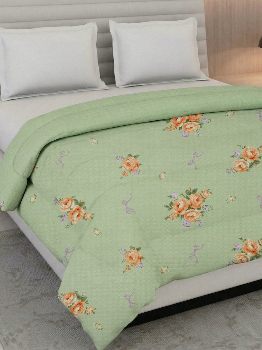 Premium Leaf Print Double Bed 3 Ply 200 GSM Comforter Cozy Flannel Collection Weight 2.8 kg