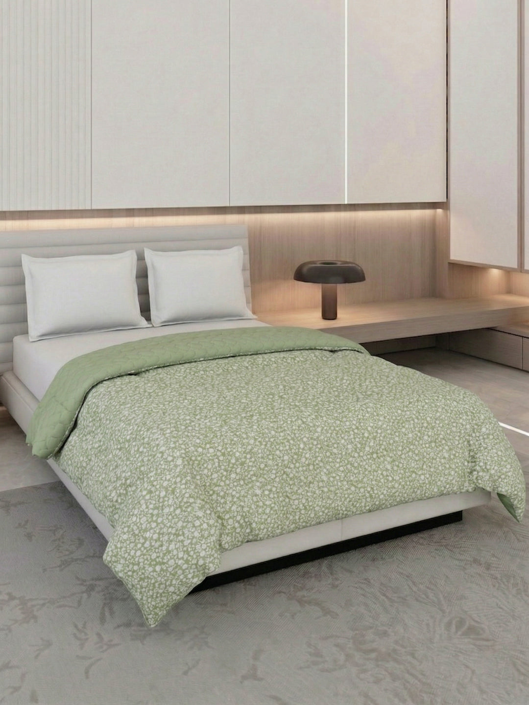 Premium Floral Print Double Bed 3 Ply 200 GSM Comforter Cozy Flannel Collection Weight 2.8 kg