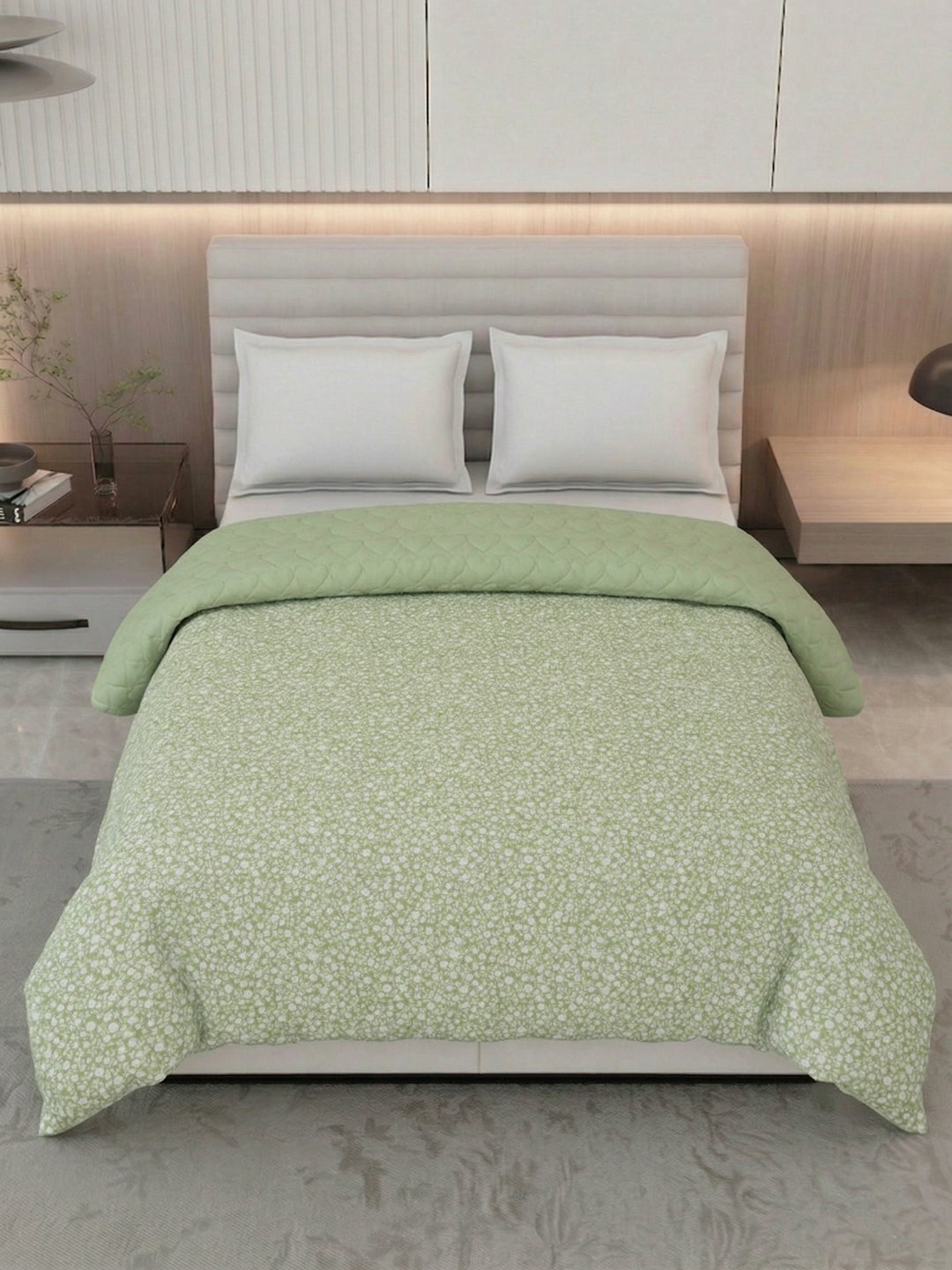 Premium Floral Print Double Bed 3 Ply 200 GSM Comforter Cozy Flannel Collection Weight 2.8 kg