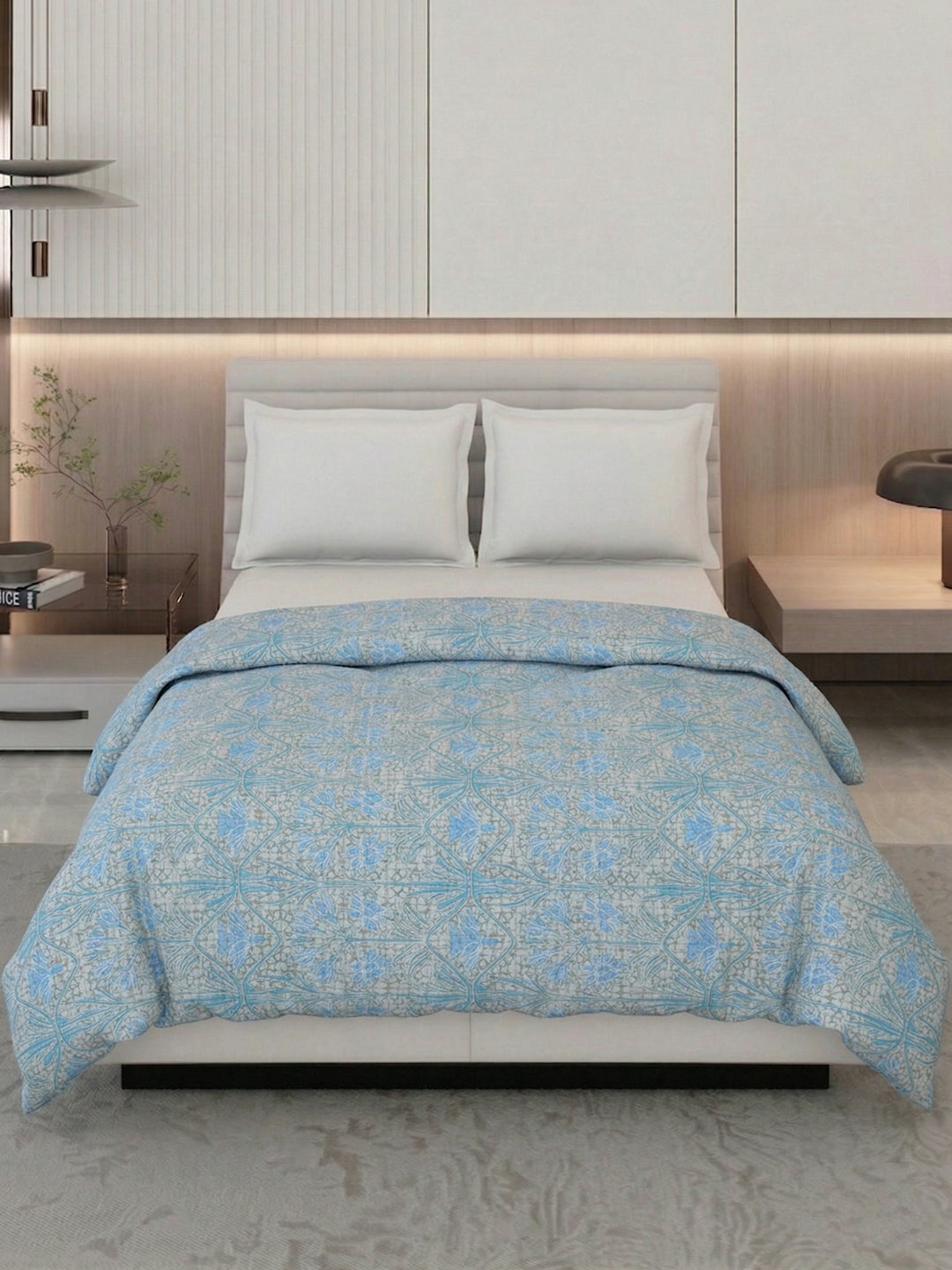 Vertical Floral Print King Size 3 Ply 150 GSM Comforter Prestige Collection Weight 2.5 kg