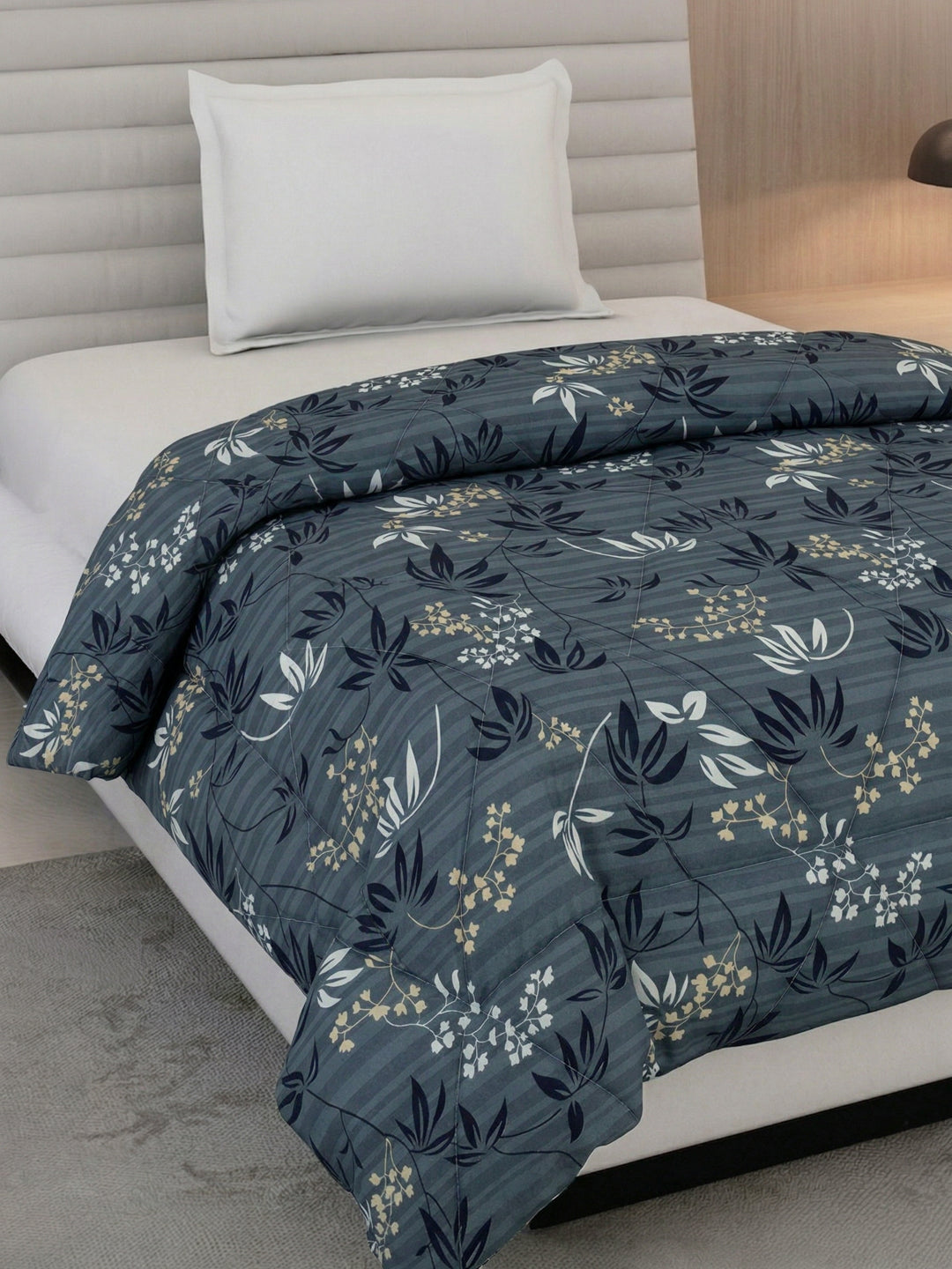 Floral Print Single Bed 3 Ply 105 GSM Comforter Timeless Collection Weight 950 g
