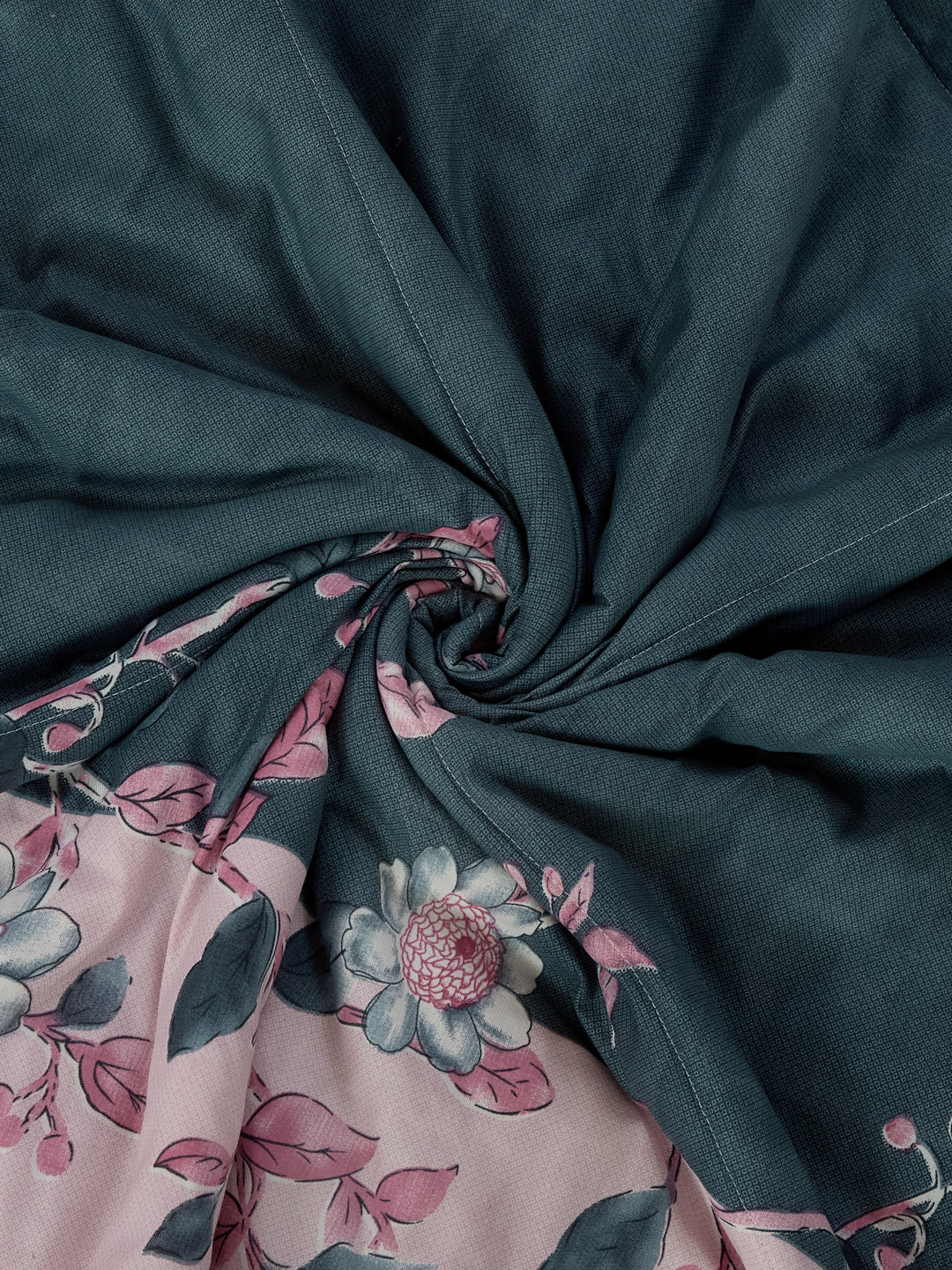 Floral Print Single Bed 3 Ply 105 GSM Comforter Timeless Collection Weight 950 g