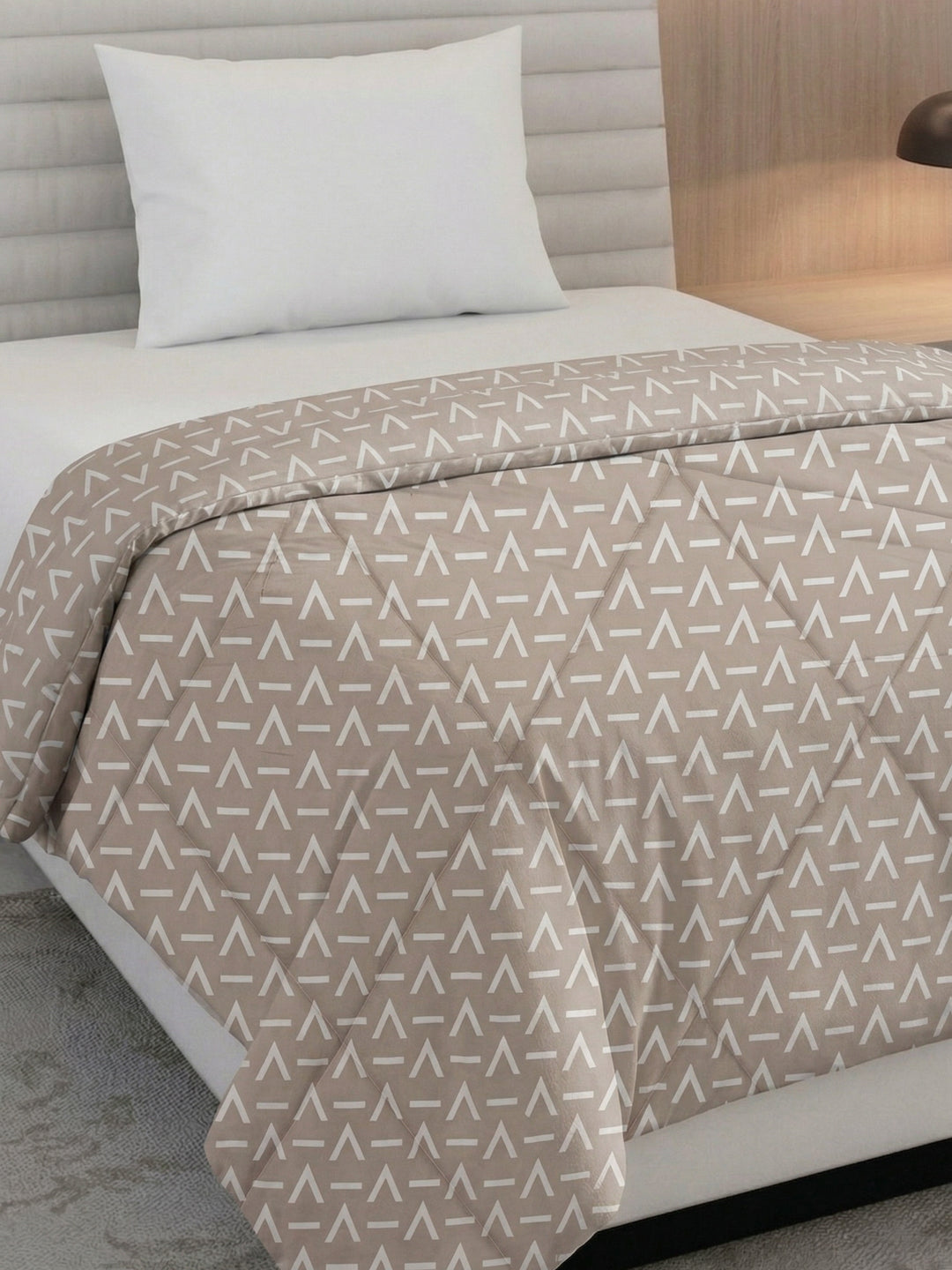 Printed Single Bed 3 Ply 105 GSM Comforter Timeless Collection Weight 950 g