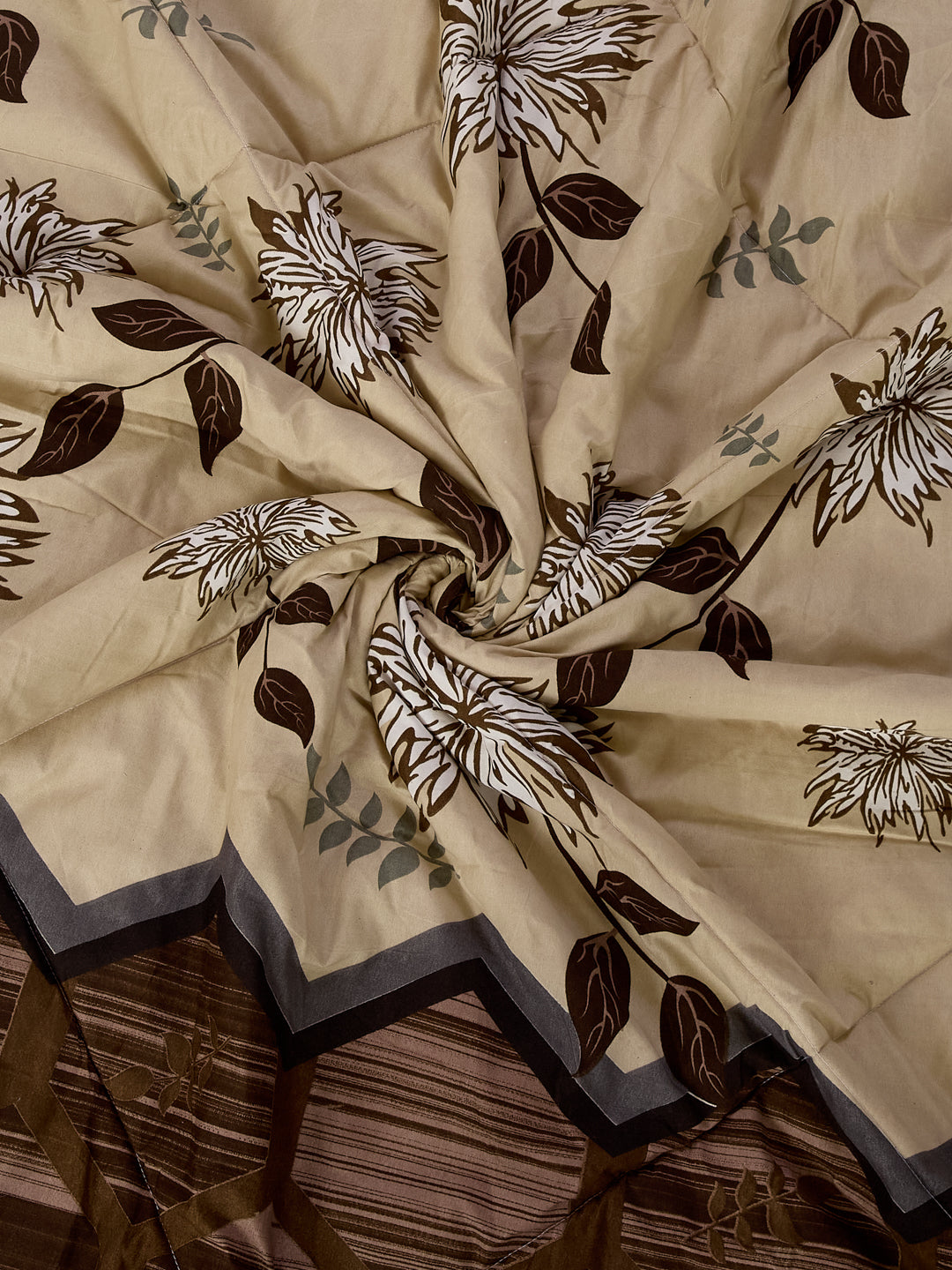 Floral Print Double Bed 3 Ply 105 GSM Comforter Timeless Collection Weight 1.6 kg
