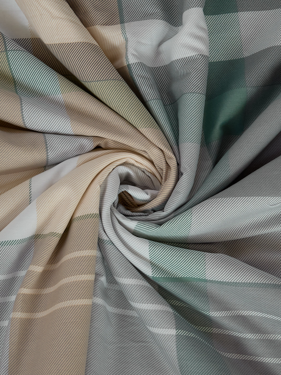 Premium Checked Double Bed 3 Ply 100 GSM Comforter Classique Warm Hug Collection Weight 2.5 kg