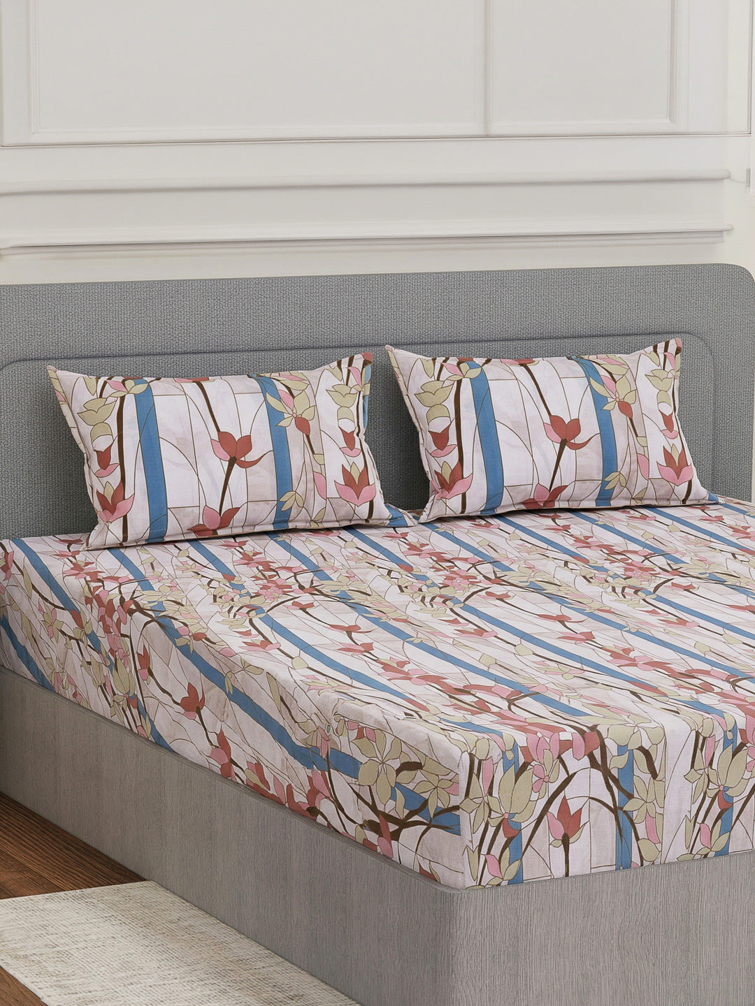 144 TC Pure Cotton King Size Bedsheet with 2 Pillow Covers Prestige Collection