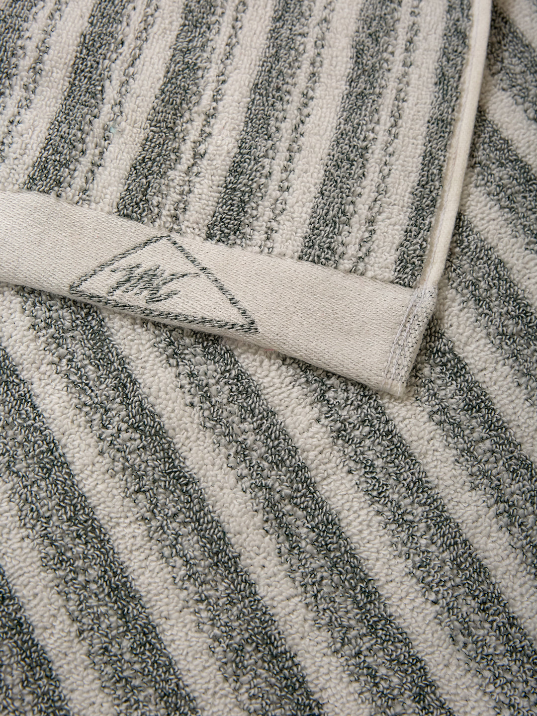Premium Green & White Pure Cotton Self Design 500 GSM Hand Towel 2 Pc Set (Green Weave Collection)