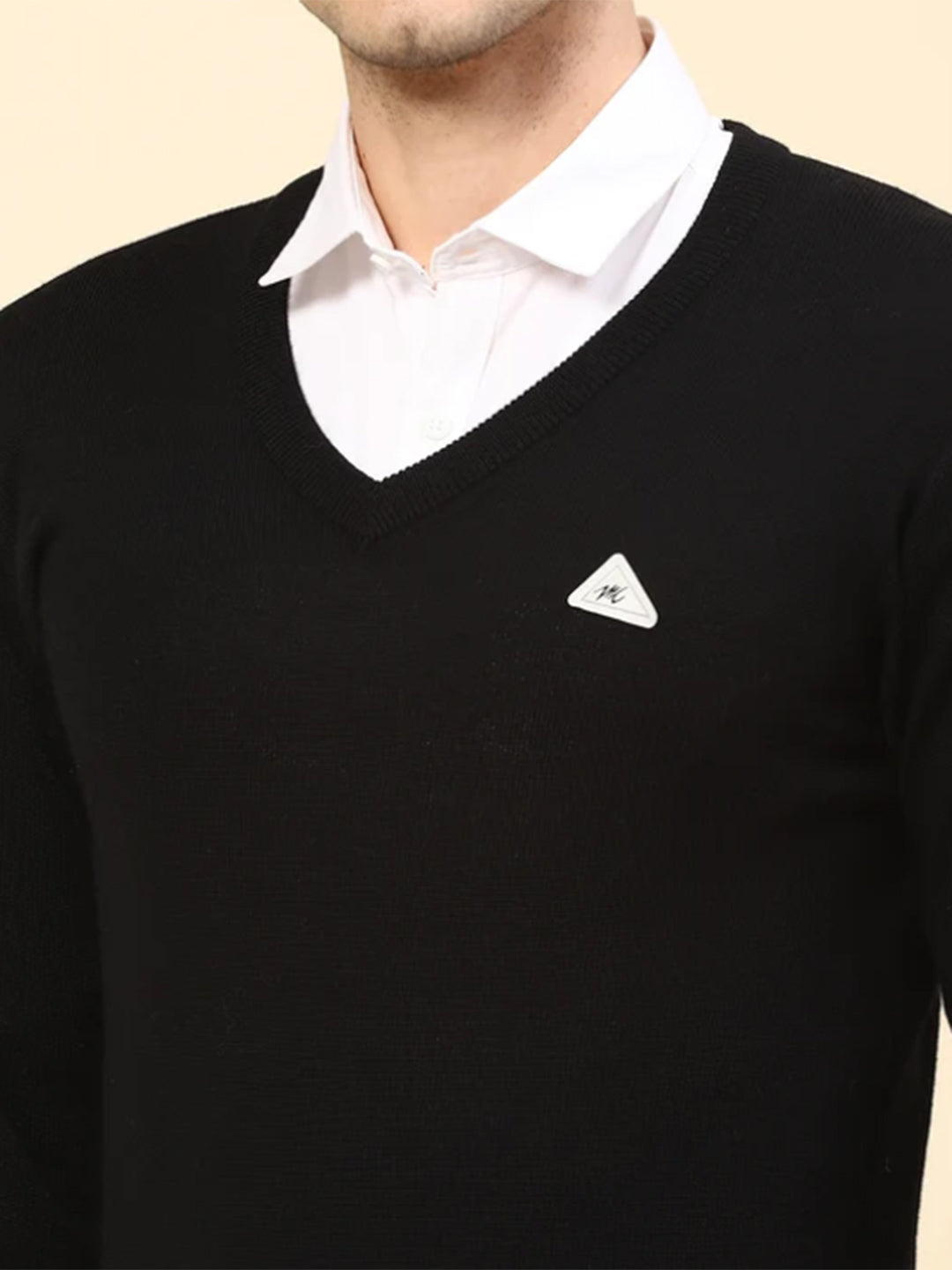 Monte Carlo Men Solid V Neck Full Sleeve Pullover