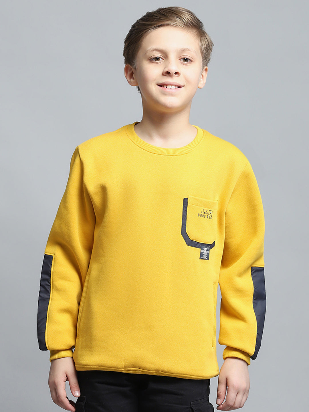Boys Yellow Solid Round Neck Full Sleeve Sweatshirt