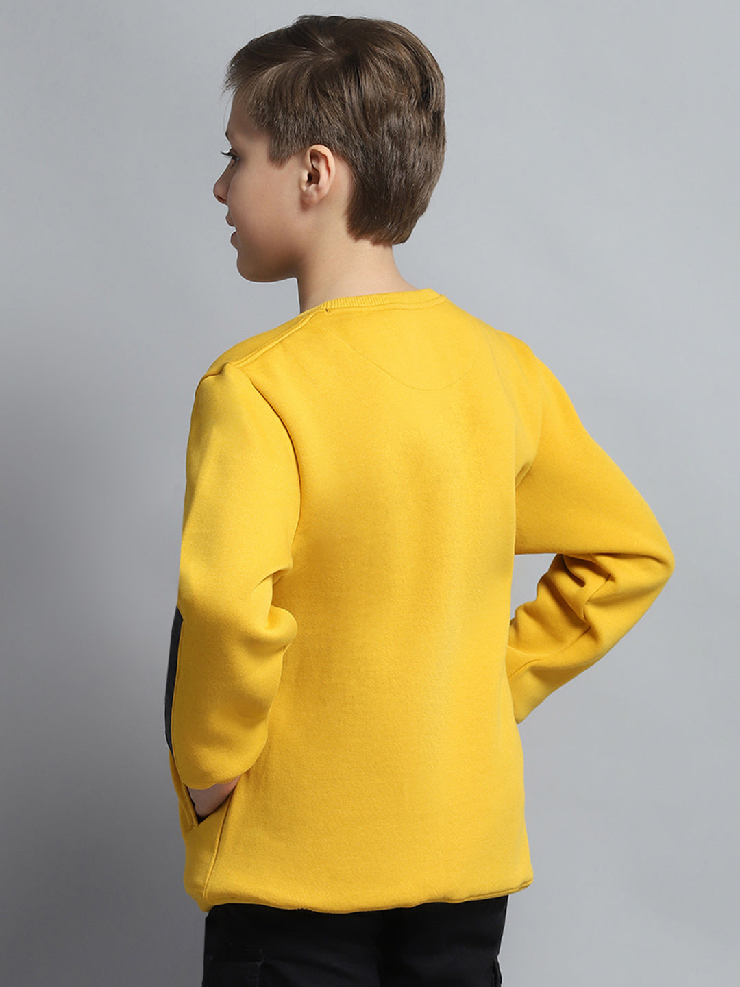 Boys Yellow Solid Round Neck Full Sleeve Sweatshirt