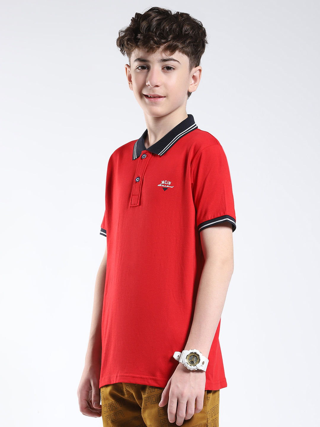 Boys Red Solid Collar Half Sleeve T-Shirt