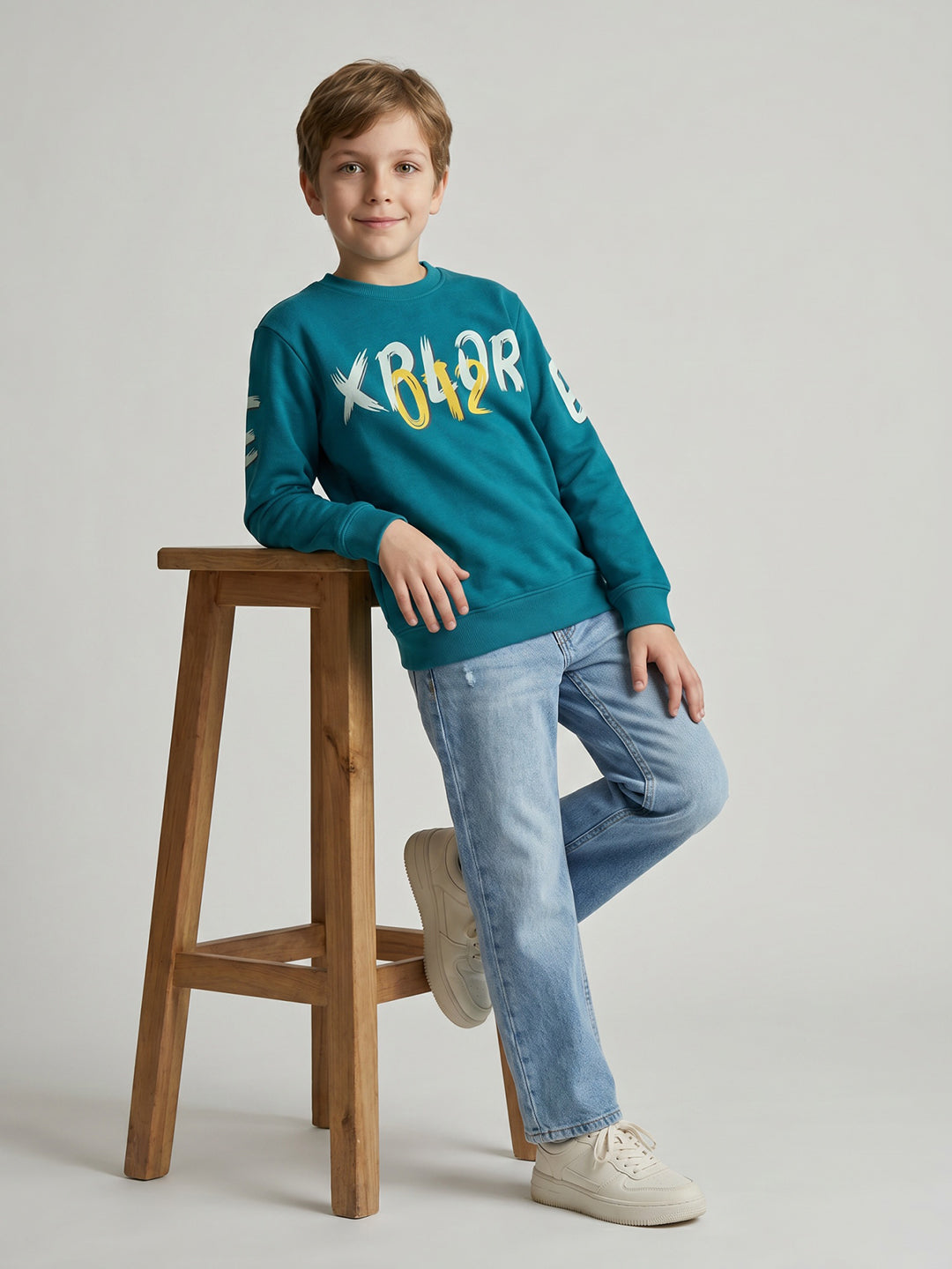 Boys Teal Blue Printed Round Neck Full Sleeve Sweatshirt