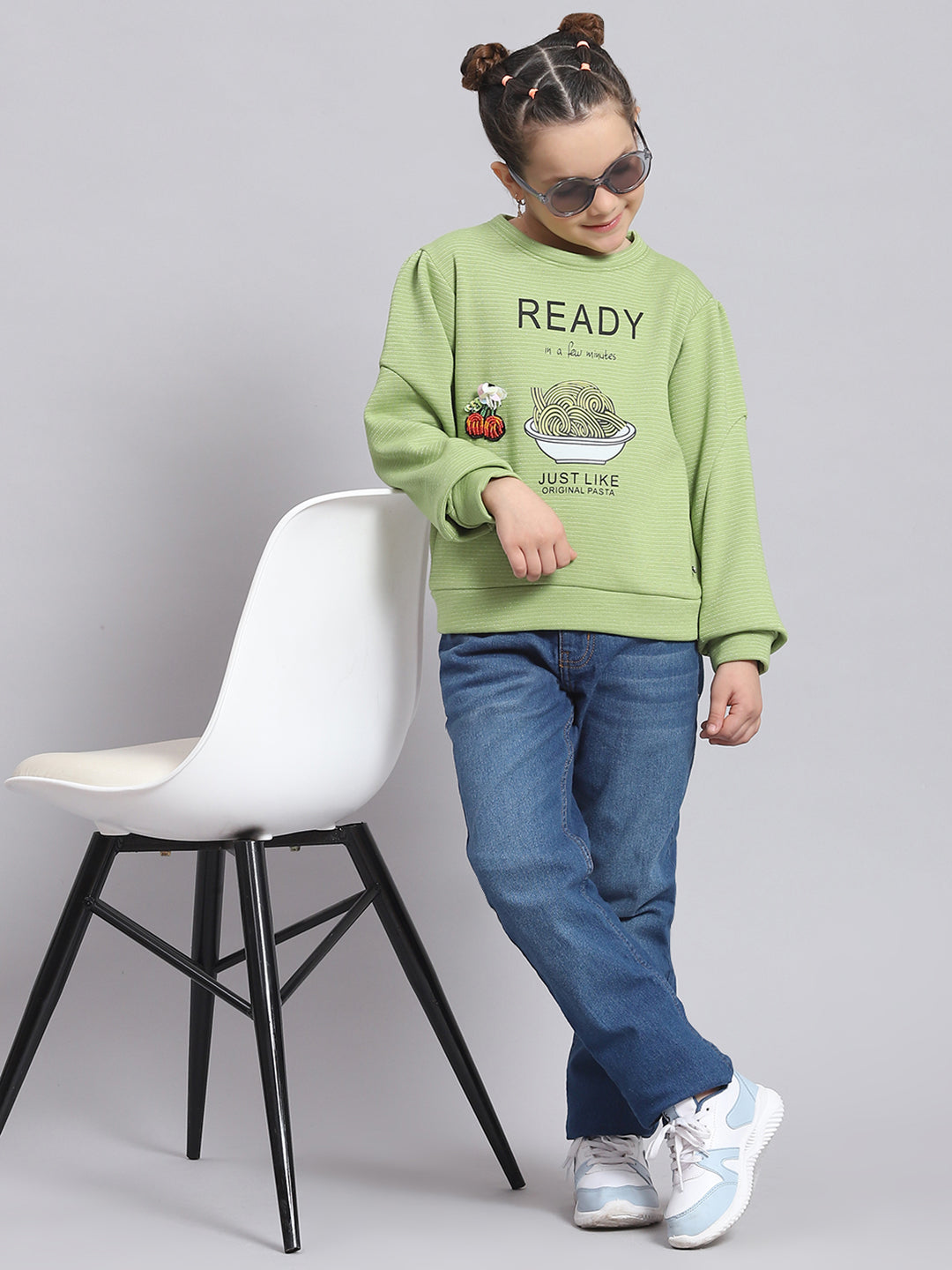 Girls Green Printed Round Neck Full Sleeve Sweatshirt