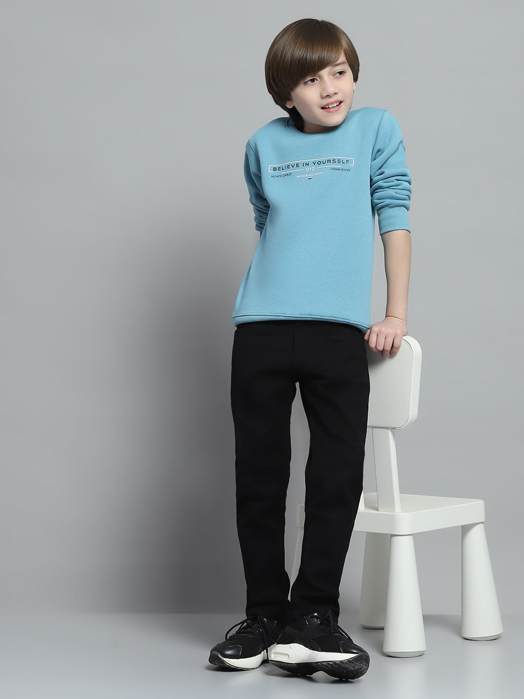 Boys Blue Printed Round Neck Full Sleeve Sweatshirt