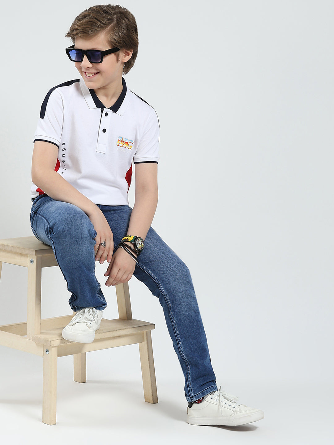 Boys White Printed Collar Half Sleeve T-Shirt