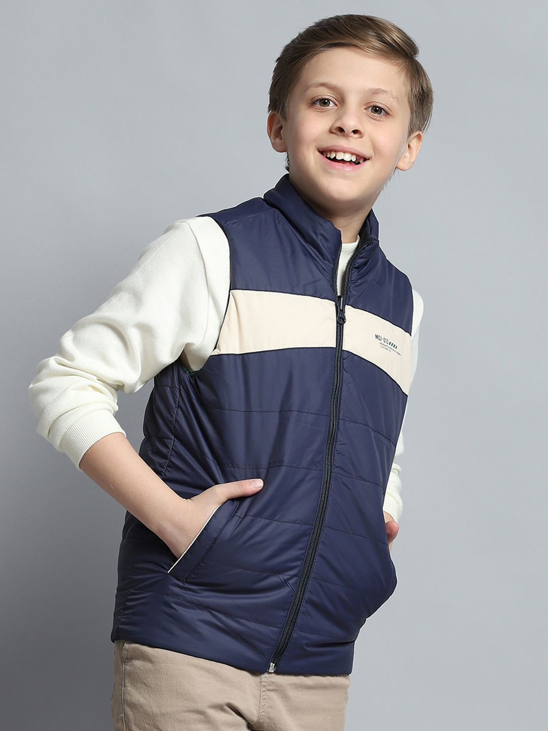 Boys Green Printed Detachable Hood Sleeveless Reversible Jacket