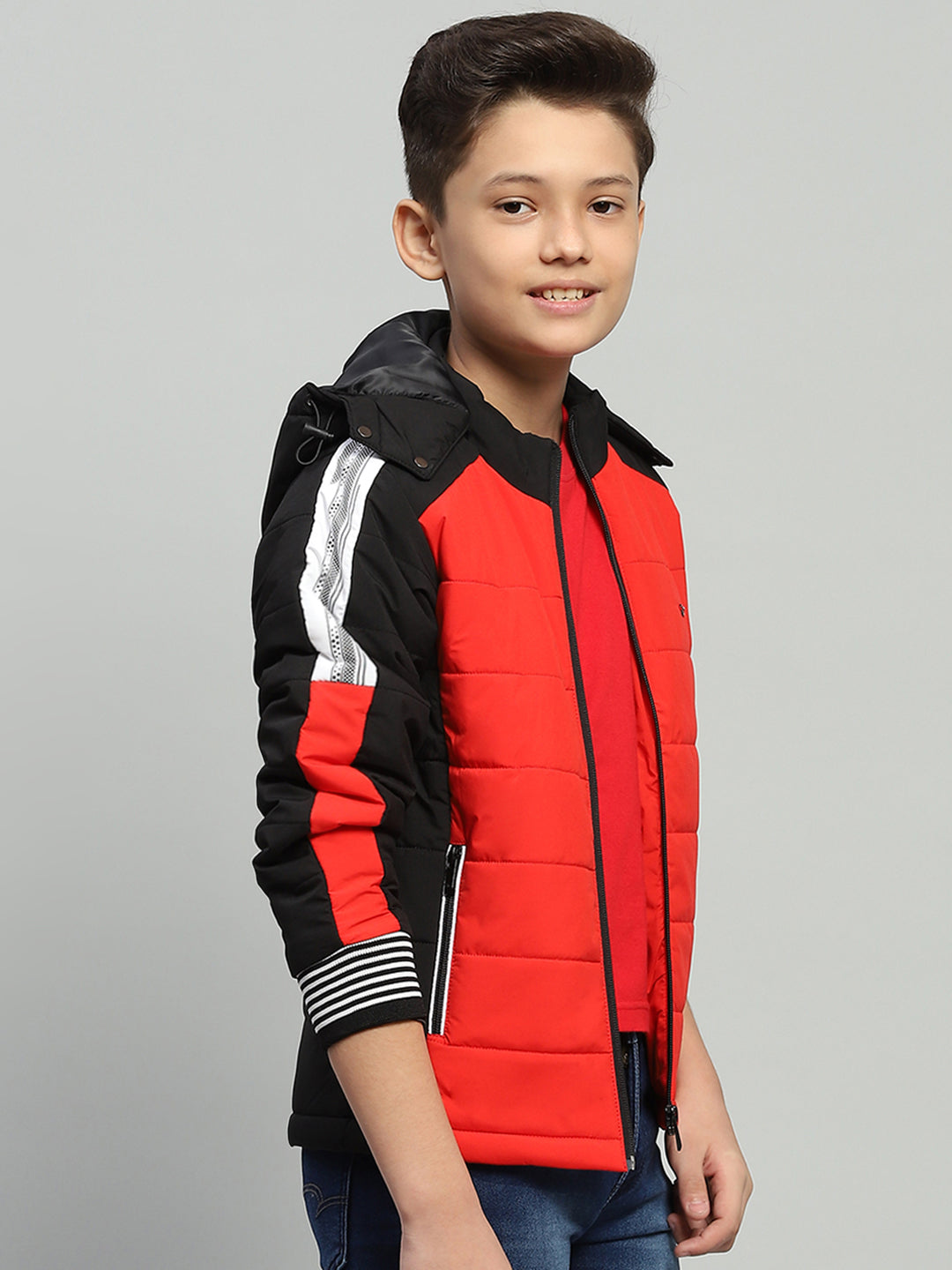 Boys Red Solid Hooded Full Sleeve Jacket