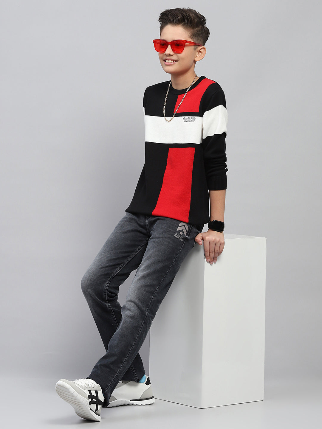 Boys Black Self Design Round Neck Full Sleeve Pullover