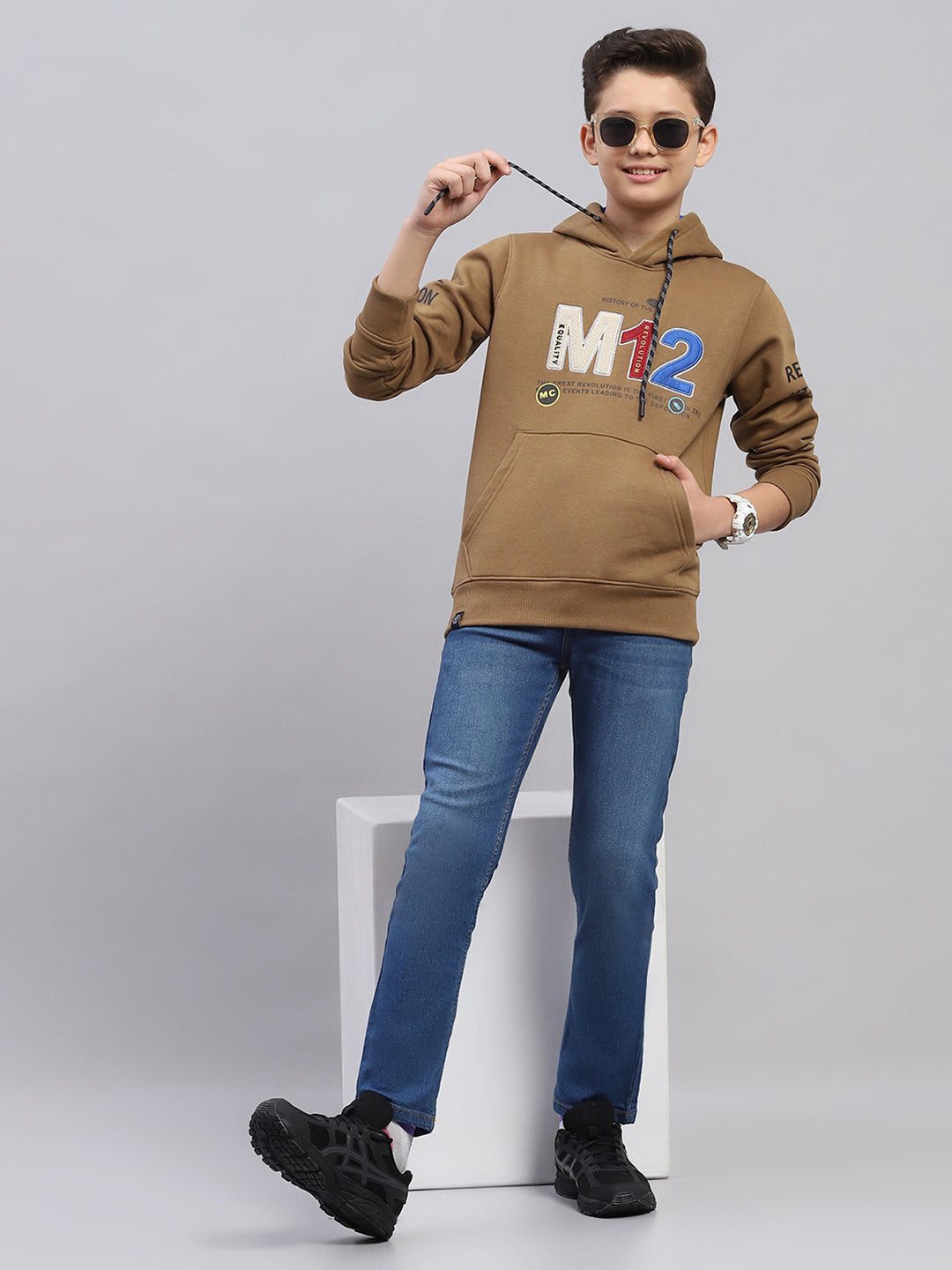 Boys Brown Printed Hooded Full Sleeve Sweatshirt