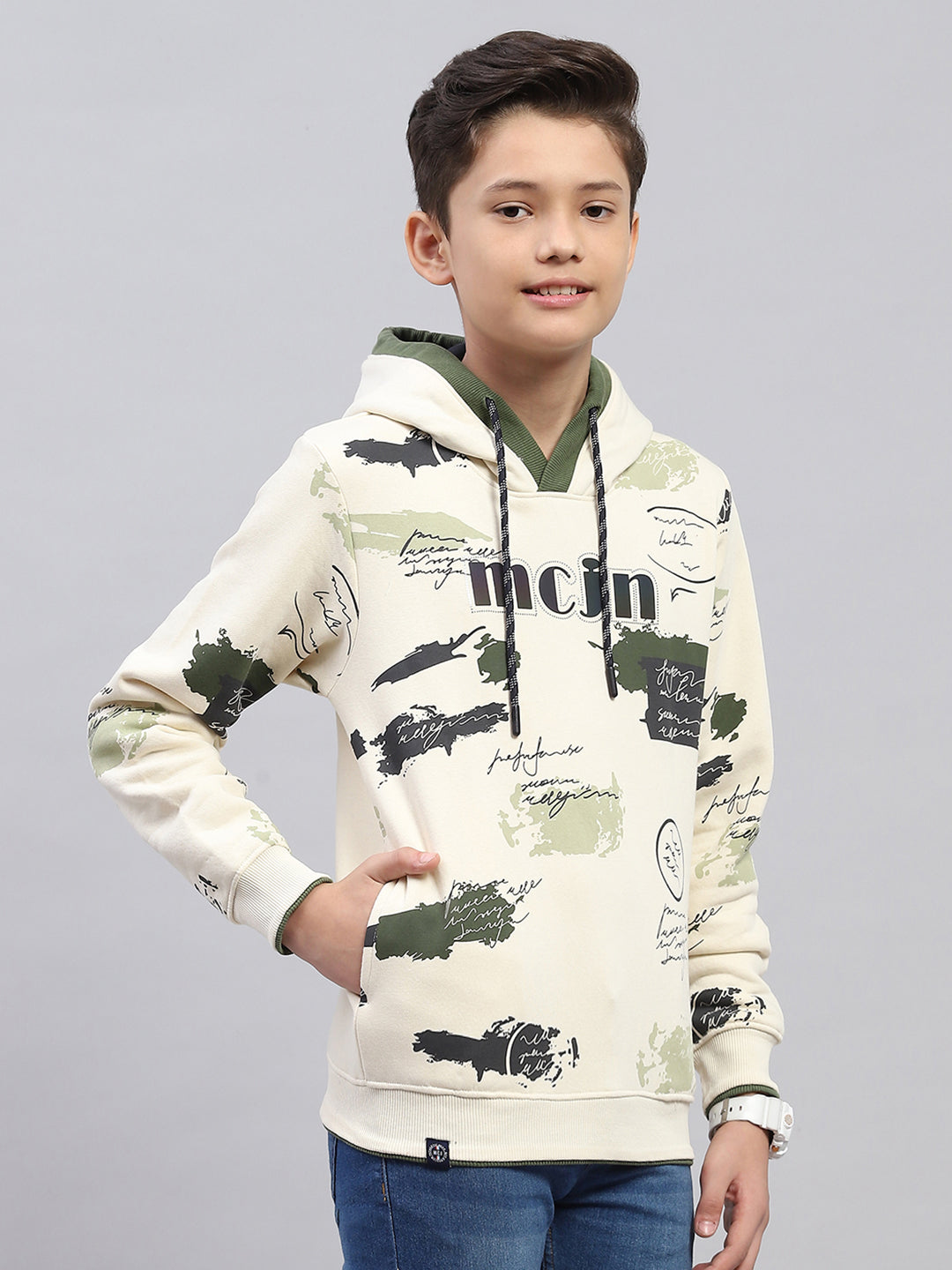 Boys Off White Printed Hooded Full Sleeve Sweatshirt
