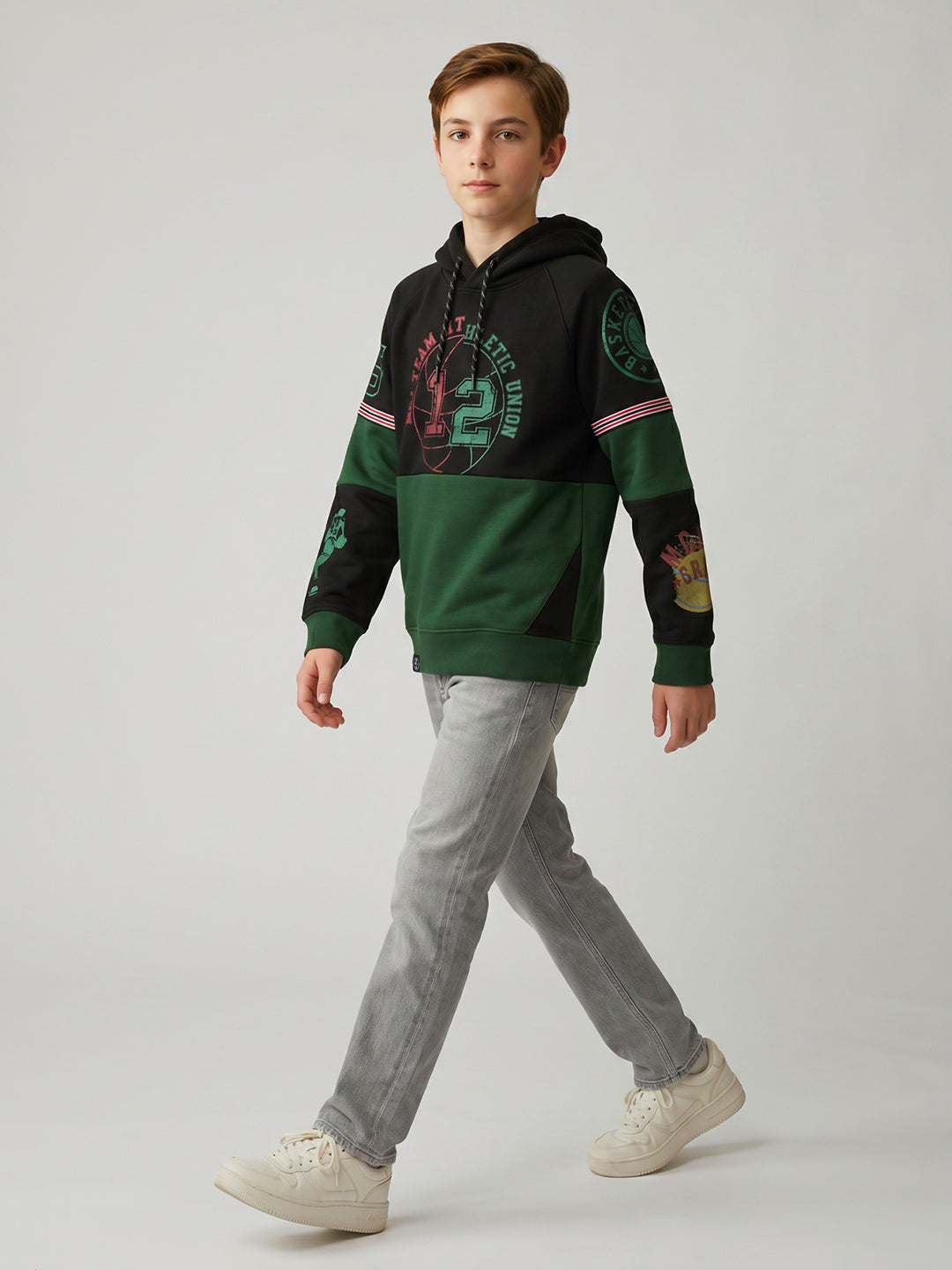 Boys Green Printed Hooded Full Sleeve Sweatshirt